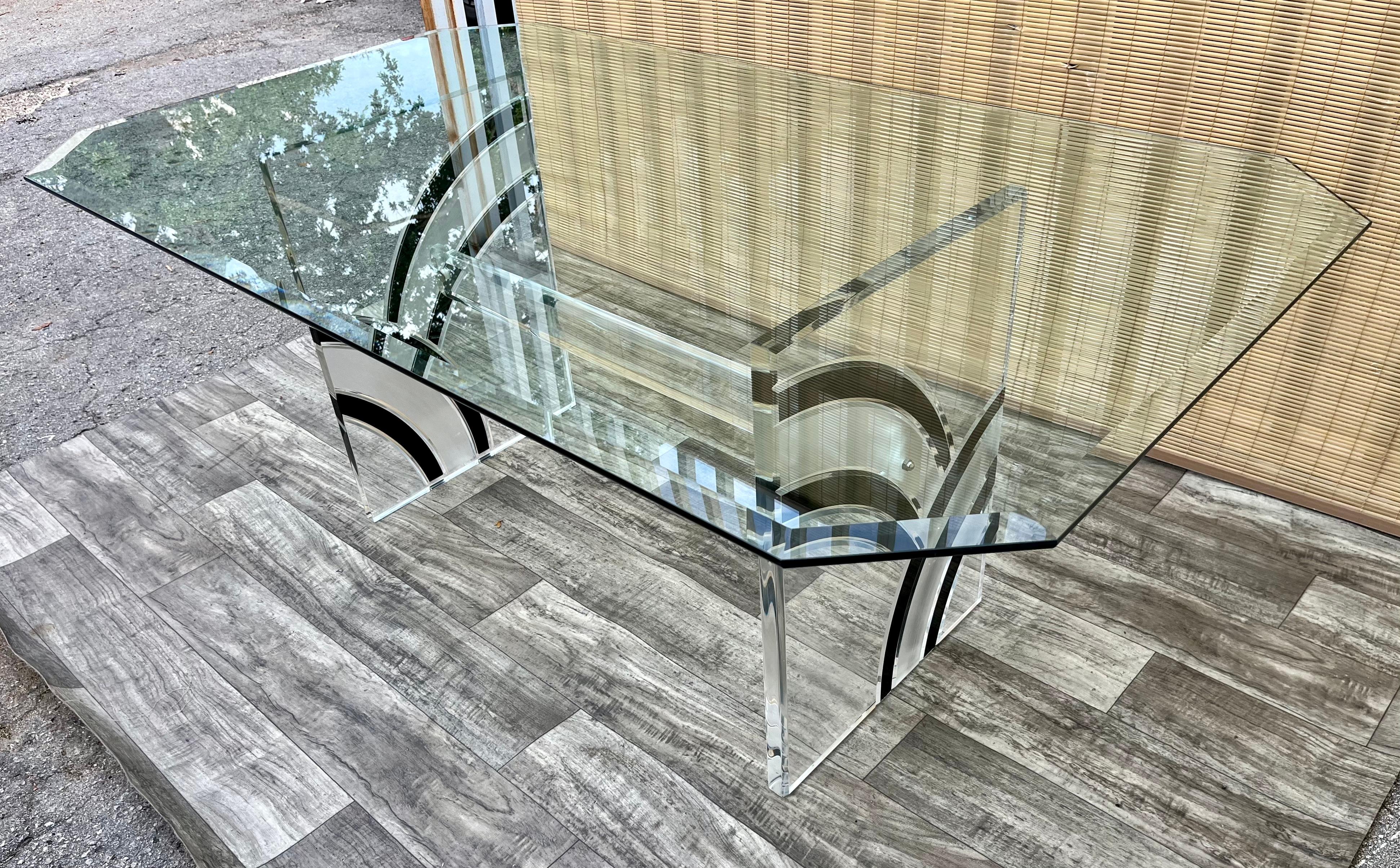 Table de salle à manger Vintage Mid Century Modern Lucite base. Vers 1970. en vente 13