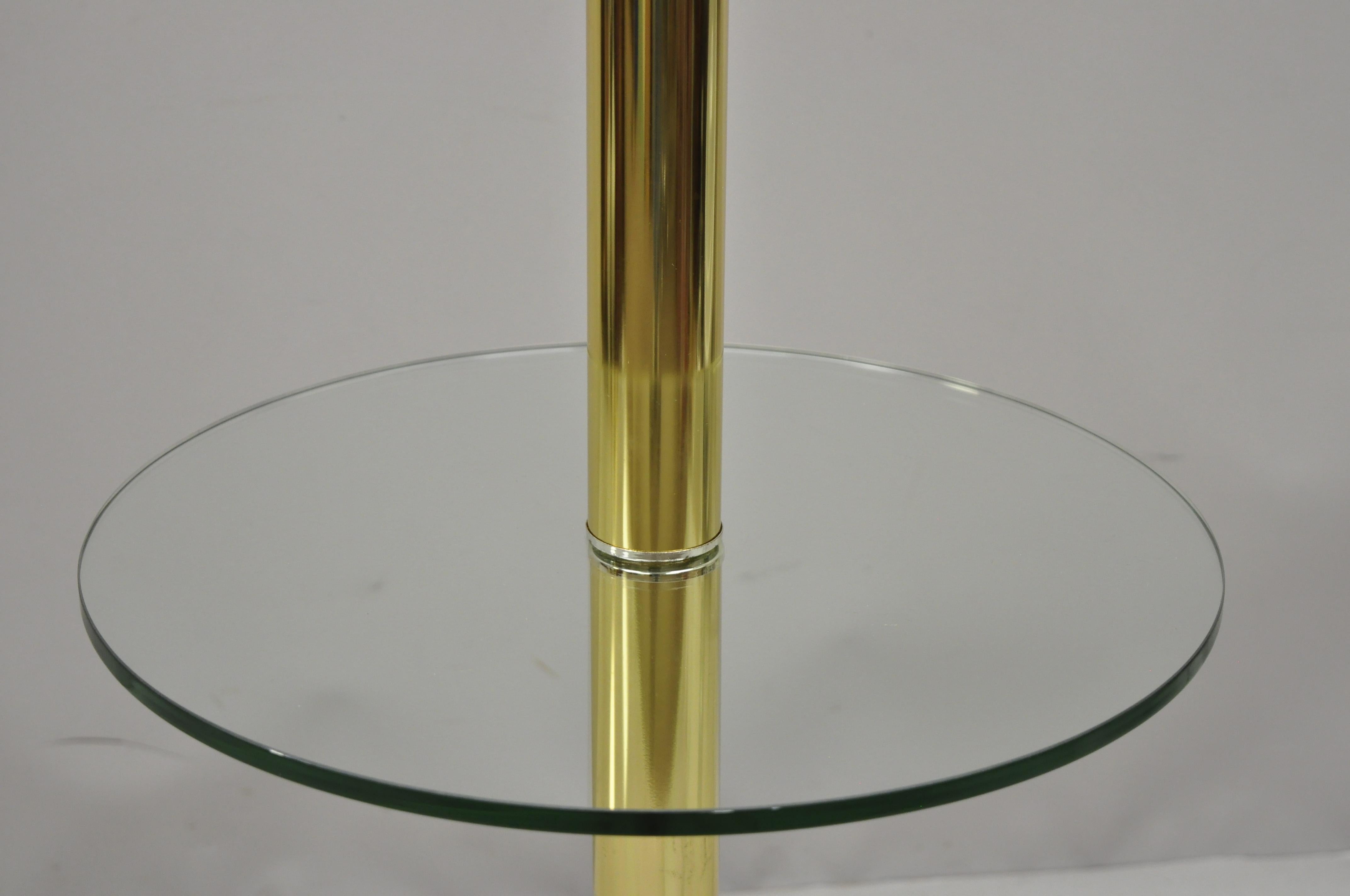 Laiton Vintage Mid-Century Modern Lucite Brass Pole Glass Floor Lamp Side Table 'A' en vente