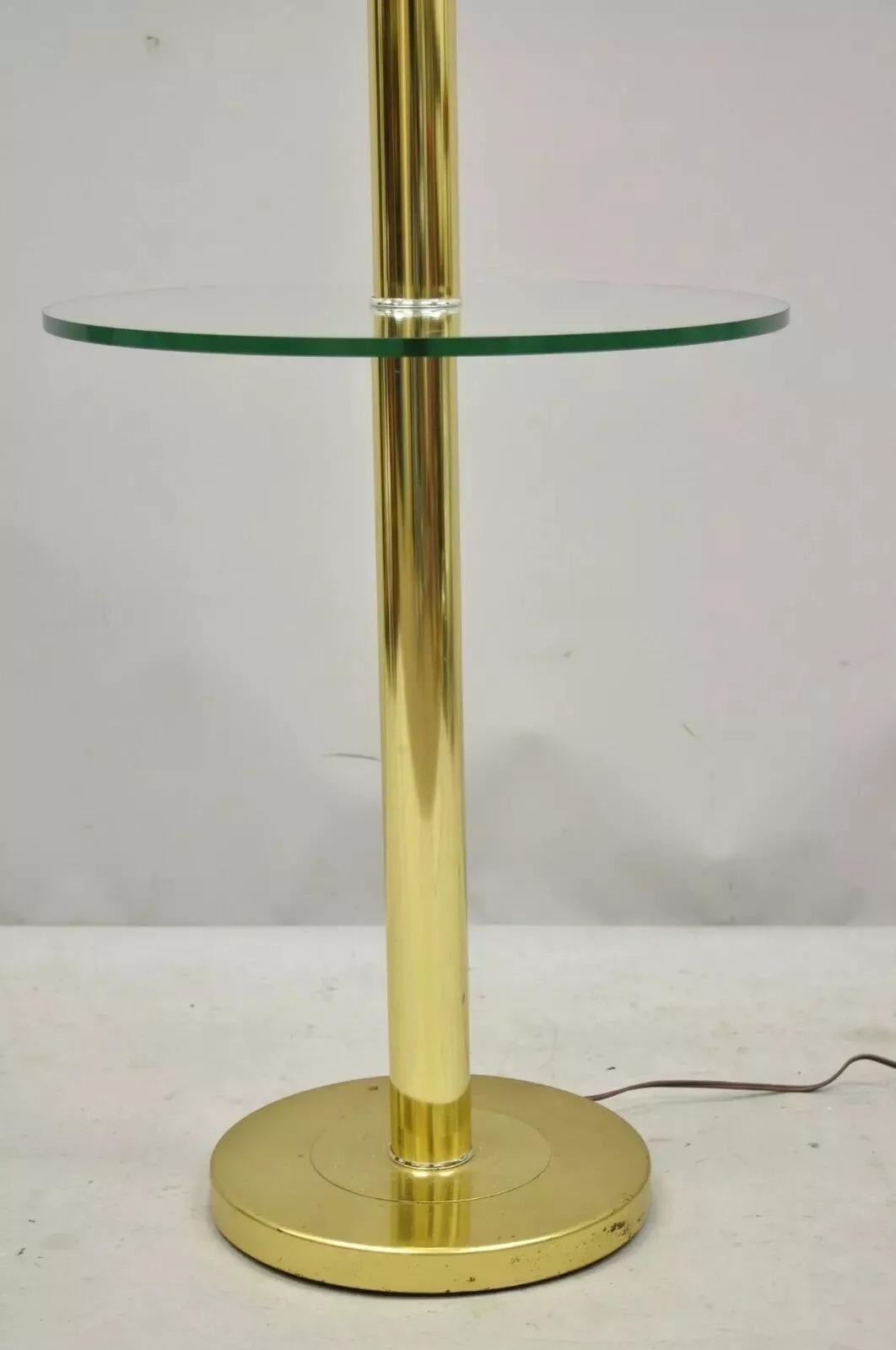 XX secolo Vintage Mid Century Modern Lucite Brass Glass Pole Floor Lamp Side Table (B) in vendita
