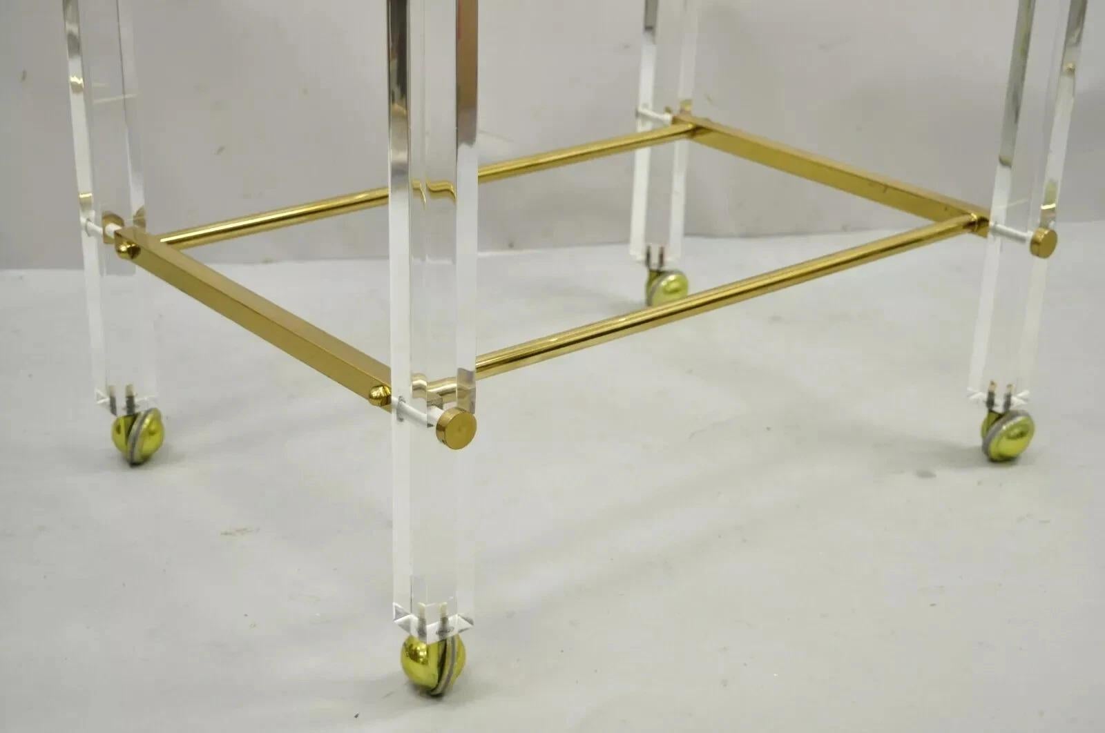 Inconnu Vintage Mid Century Modern Lucite & Brass Rolling Bar Cart Tall Side Table en vente
