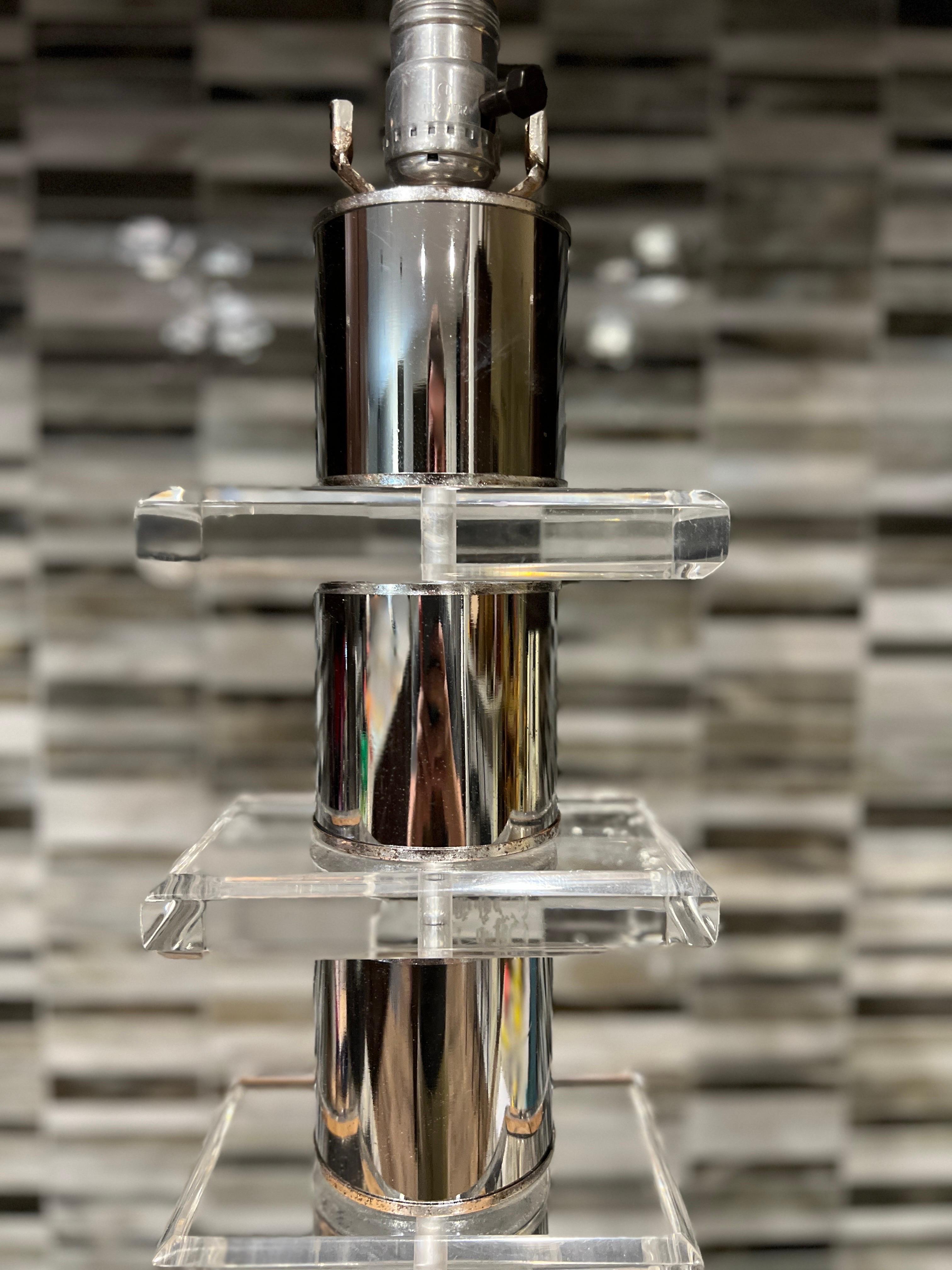 Mid-Century Modern Vintage Mid Century Modern Lucite & Chrome Tiered Table Lamp For Sale