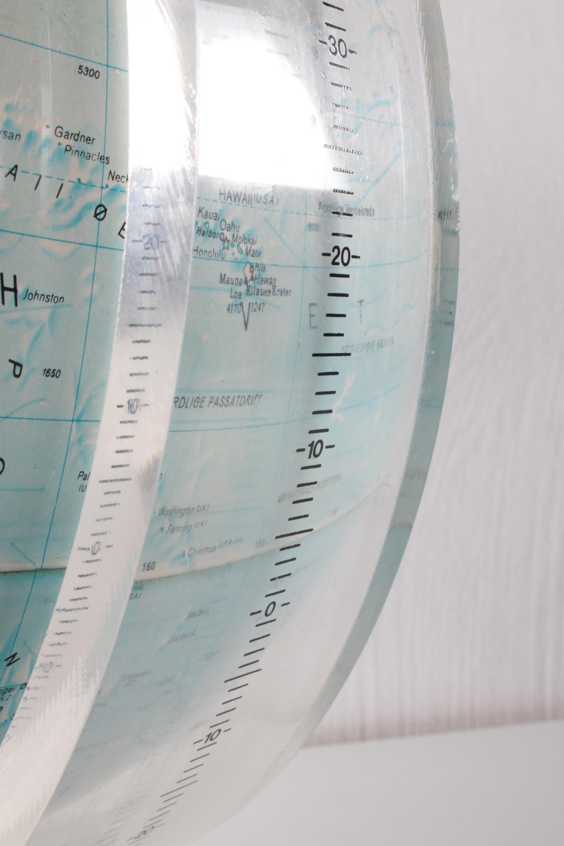 Late 20th Century Vintage Mid-Century Modern Lucite Light Up Globe by Hammond Scan-Globe, 1970