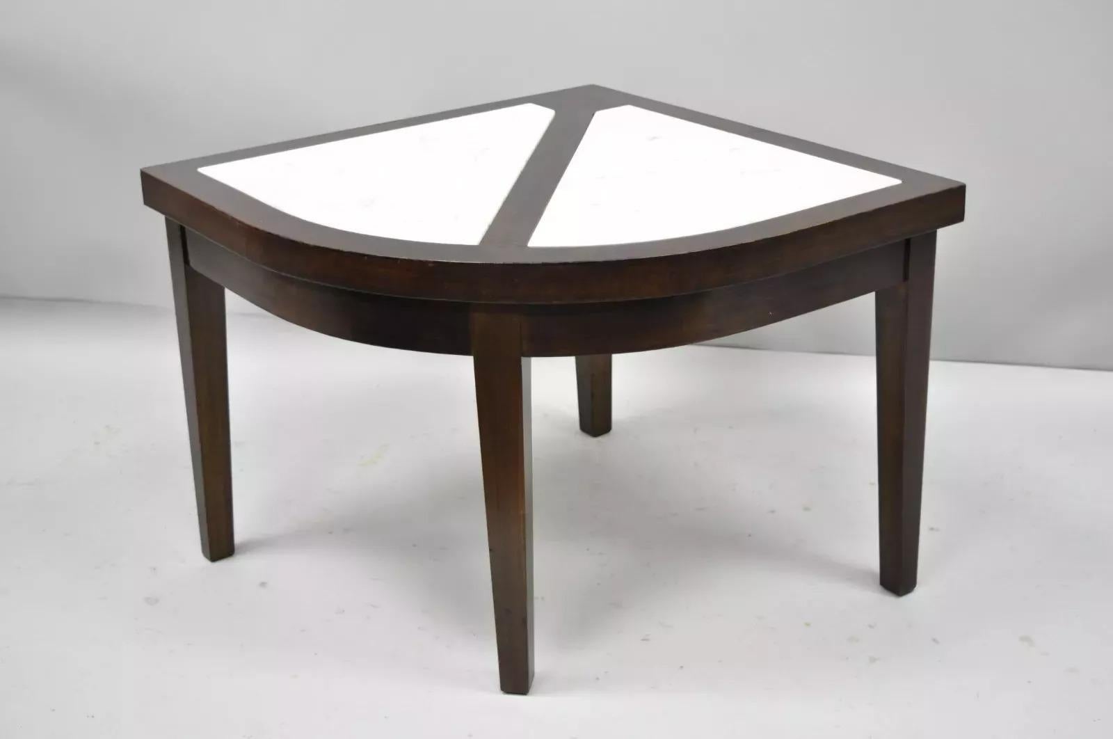 Table d'appoint d'angle vintage mi-siècle moderne en acajou et plateau en marbre en vente 2