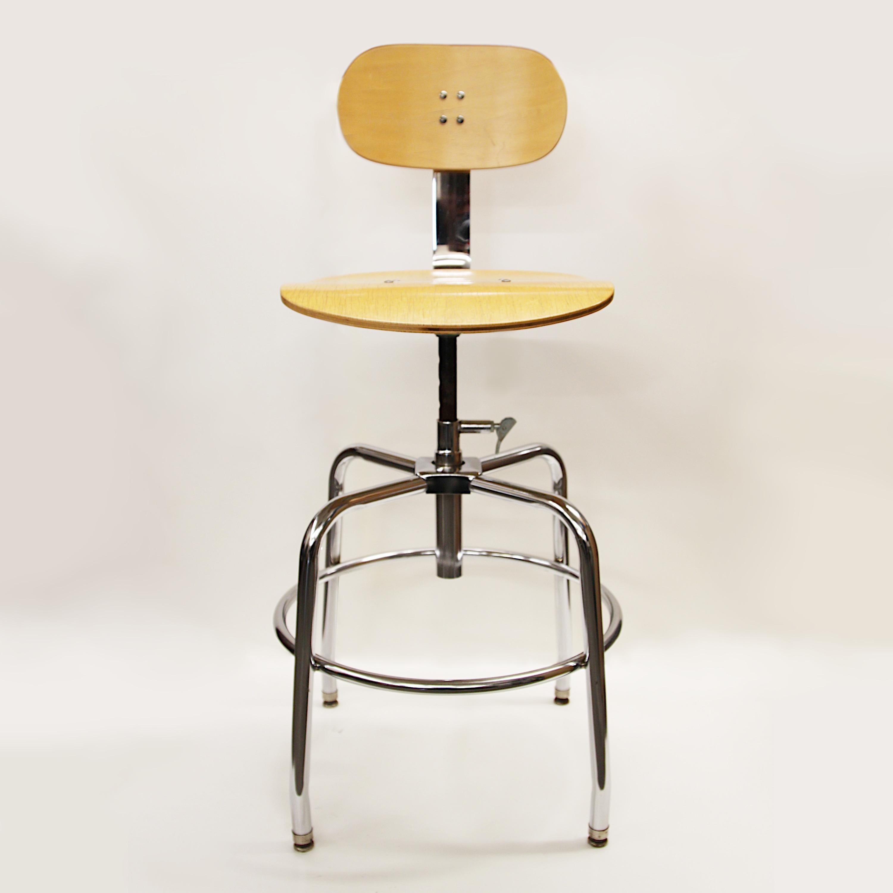 Late 20th Century Vintage Mid-Century Modern Maple & Chrome Industrial Bar Drafting Stools For Sale