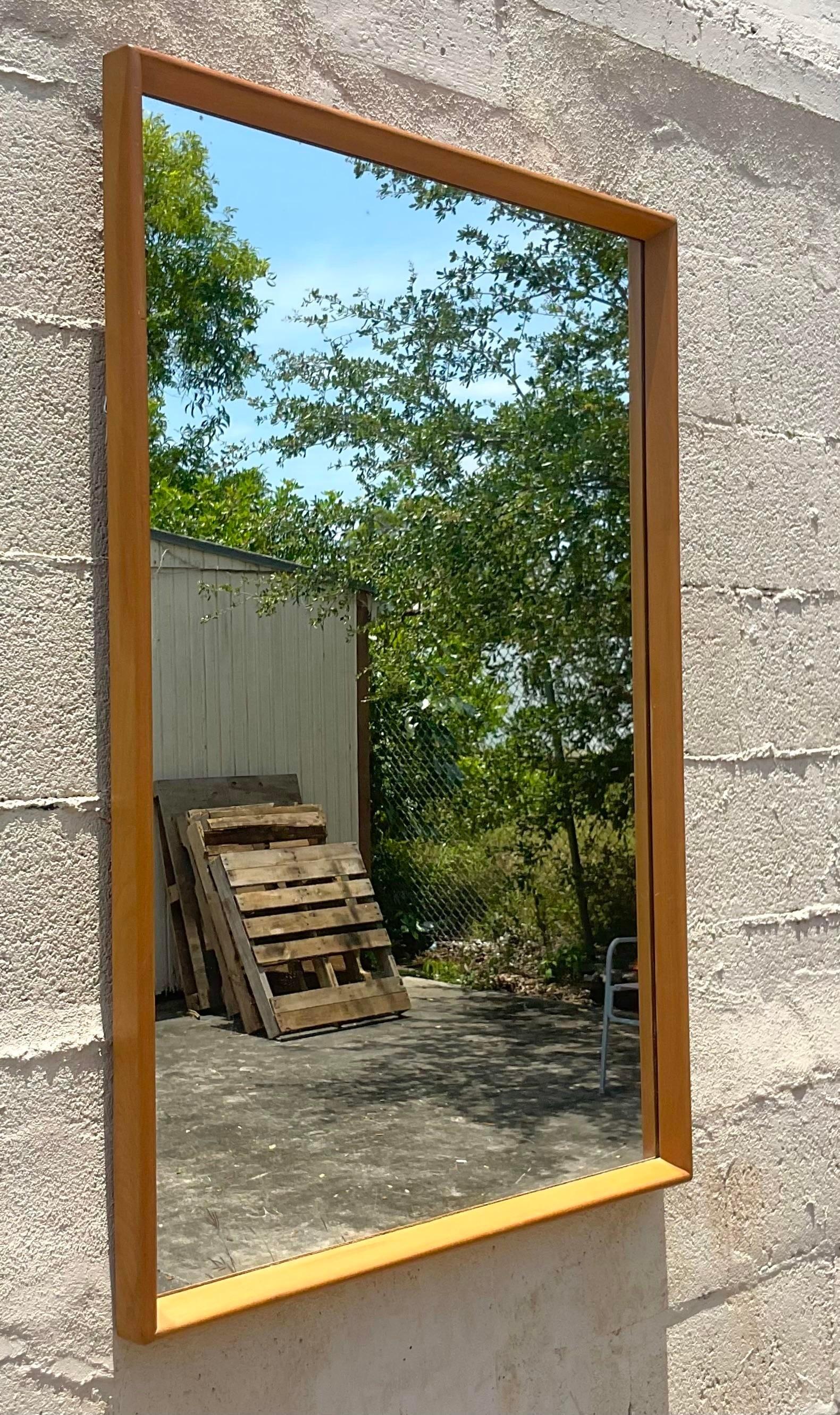 Miroir en bois d'érable vintage moderne du milieu du siècle dernier, d'après Heywood Wakefield en vente 3