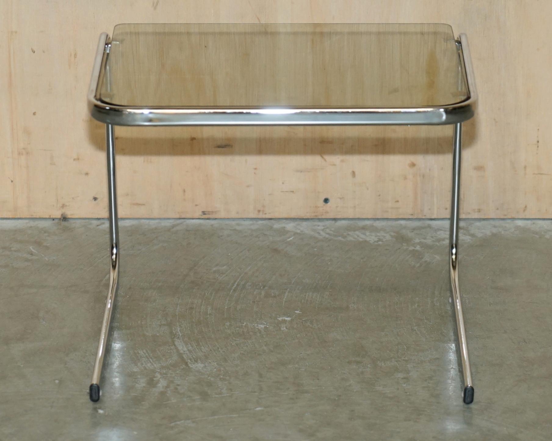 ViNTAGE MID CENTURY MODERN MILO BAUGHMAN CHROME & SMOKED GLASS NEST OF TABLES For Sale 12