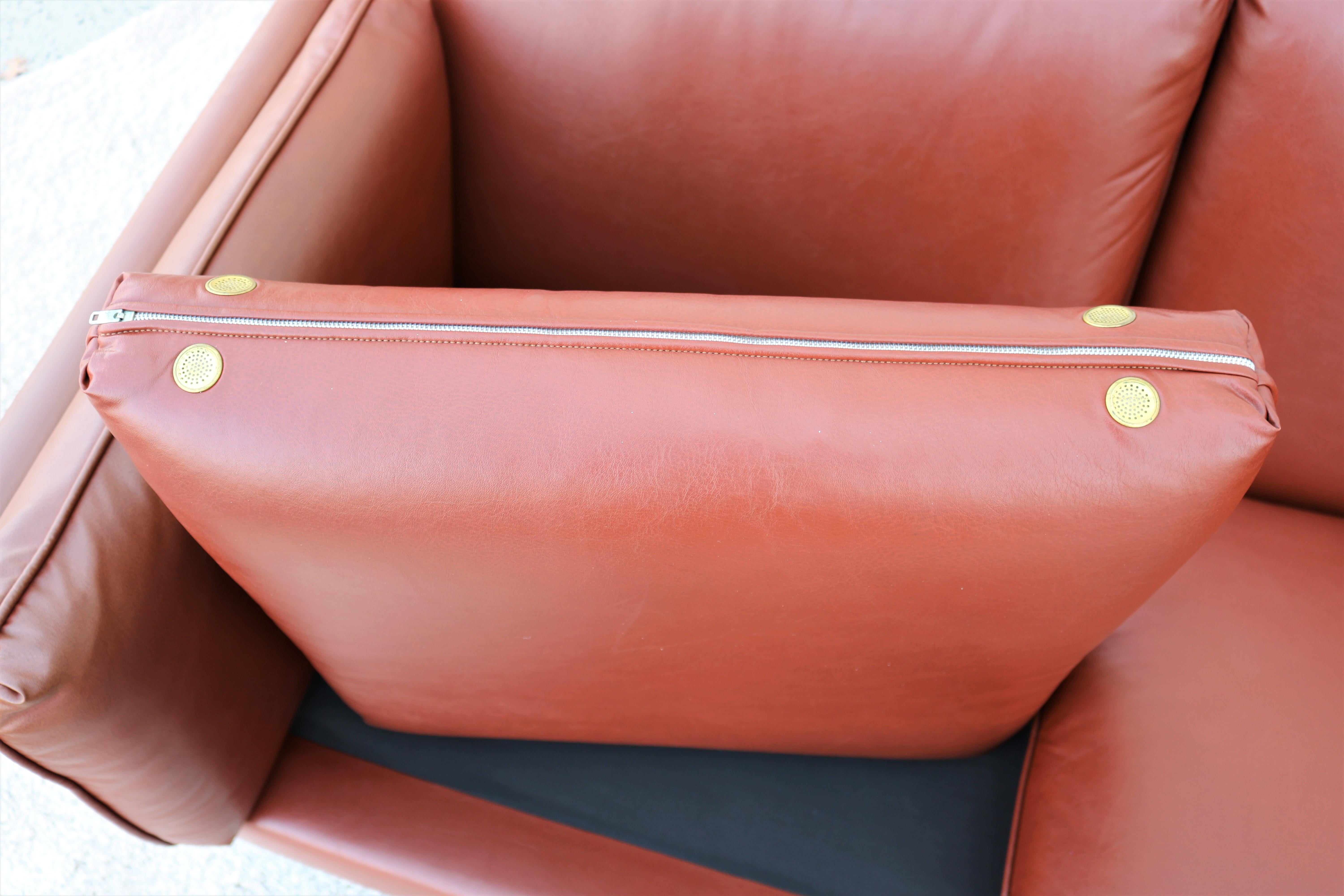 Zweisitziges Vintage-Sessel aus braunem Pu-Leder im Stil von Milo Baughman, Mid-Century Modern im Angebot 2