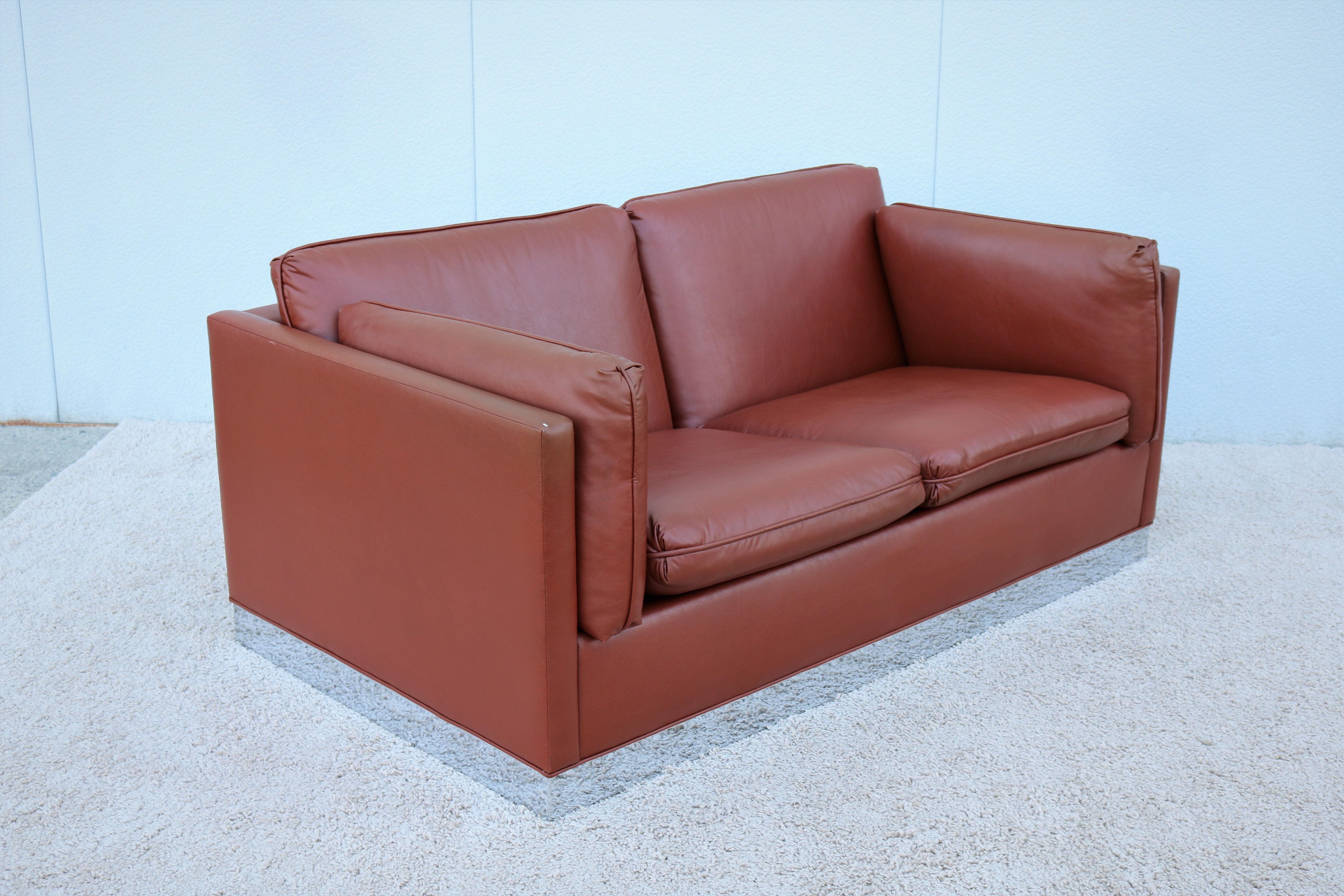 American Vintage Mid-Century Modern Milo Baughman Style Brown Pu Leather Two-Seat Settee For Sale