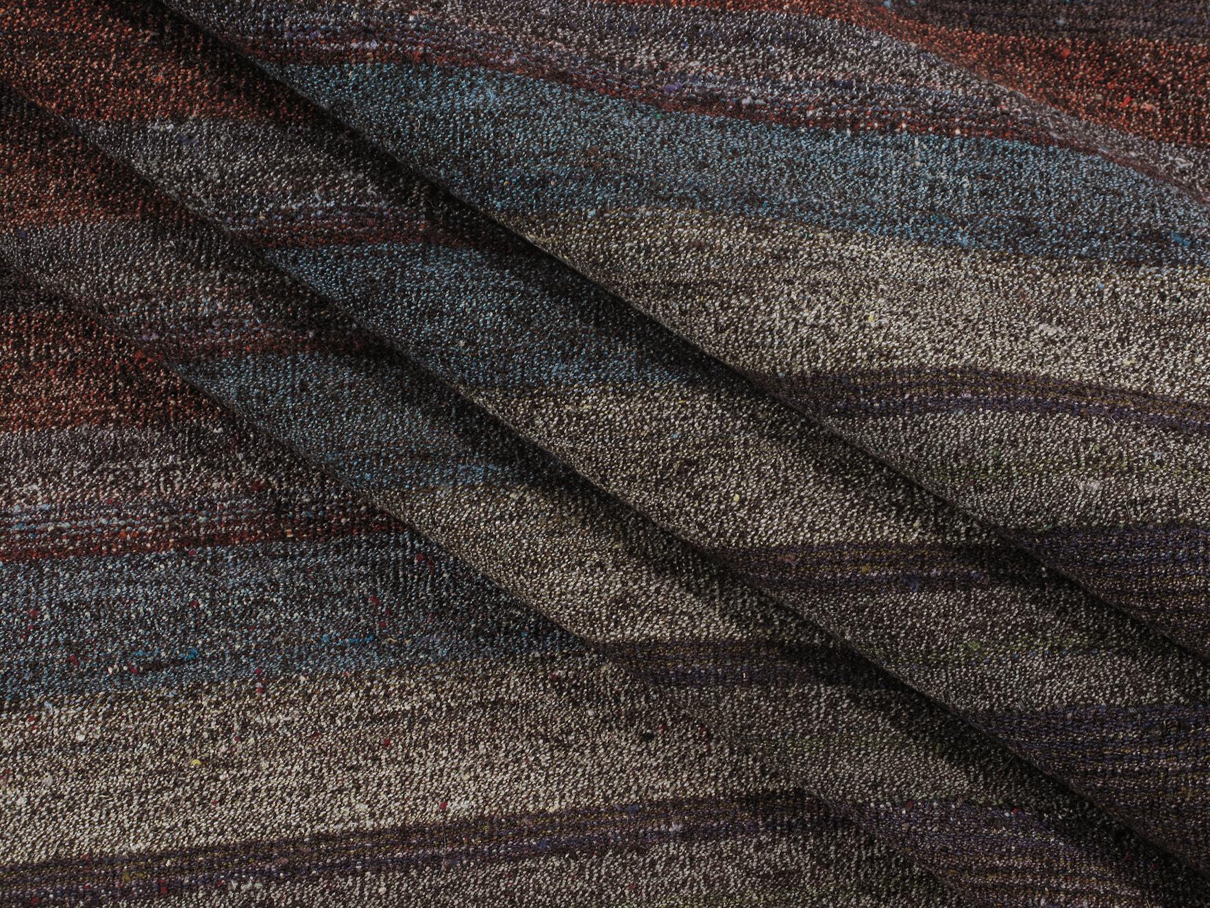 Vintage Mid-Century Modern Minimalist Flat-Weave Rug In Excellent Condition For Sale In New York, NY