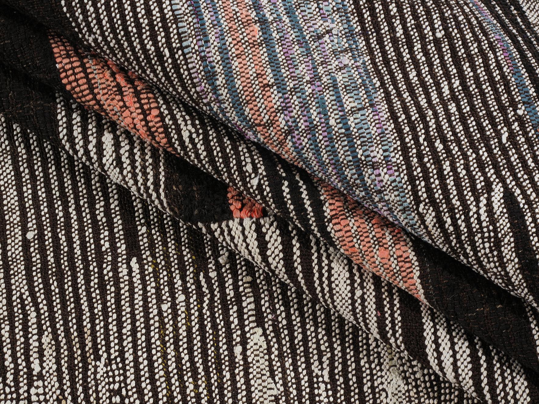 Moderner, minimalistischer Flachgewebe-Teppich im Mid-Century Modern-Stil (Handgewebt) im Angebot