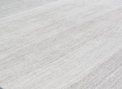 Minimalistischer persischer Flachgewebe-Teppich, Mid-Century Modern