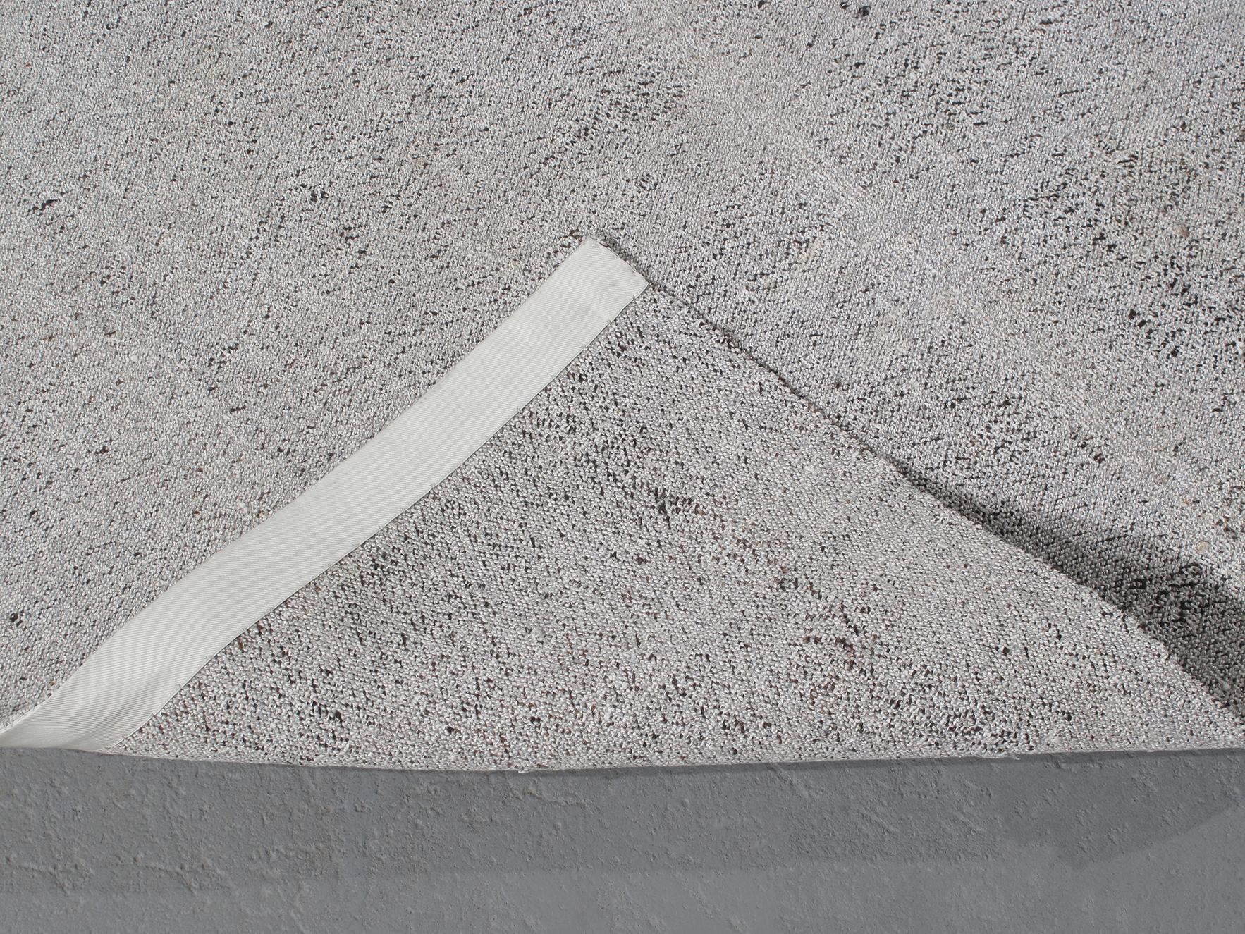 Minimalistischer persischer Flachgewebe-Teppich, Mid-Century Modern (Handgewebt) im Angebot