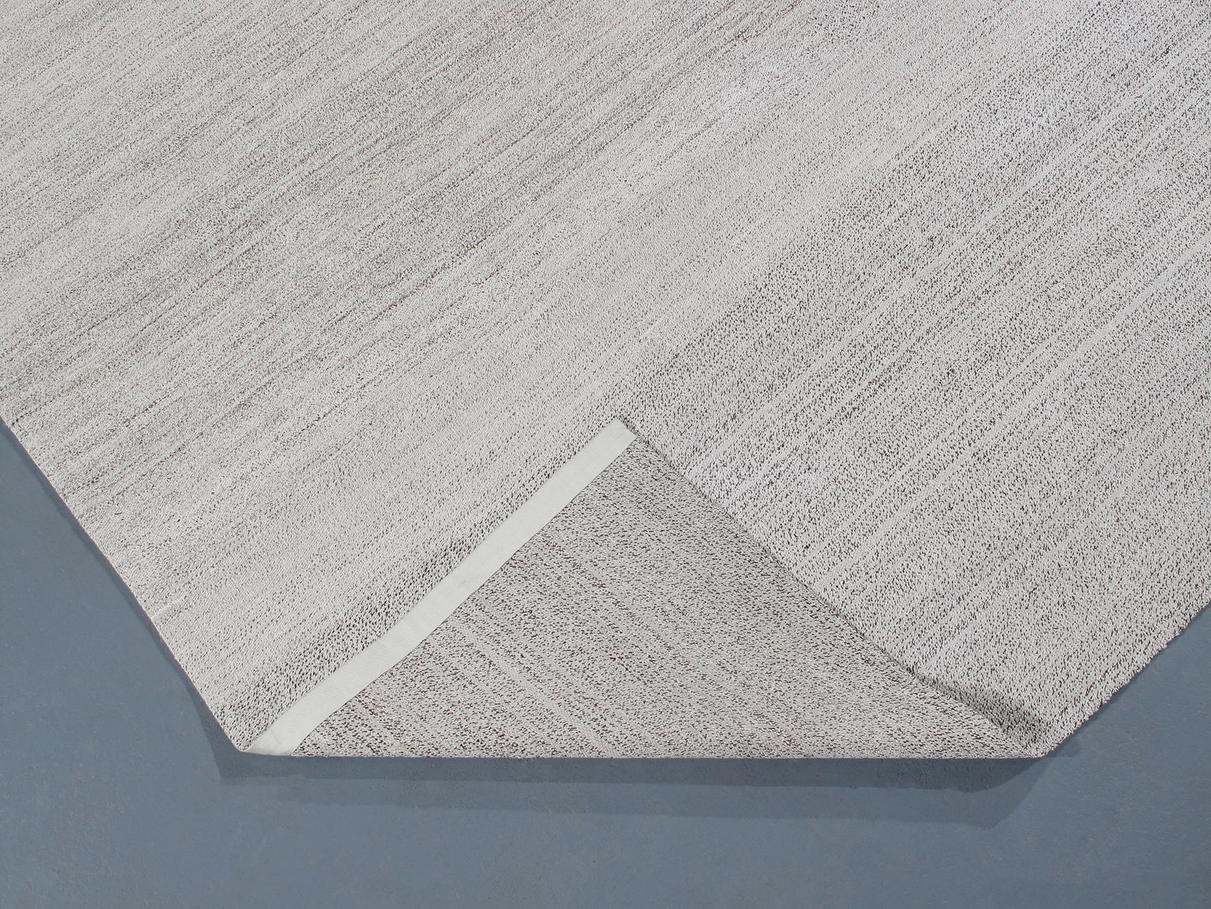 Minimalistischer persischer Flachgewebe-Teppich, Mid-Century Modern (Mitte des 20. Jahrhunderts) im Angebot