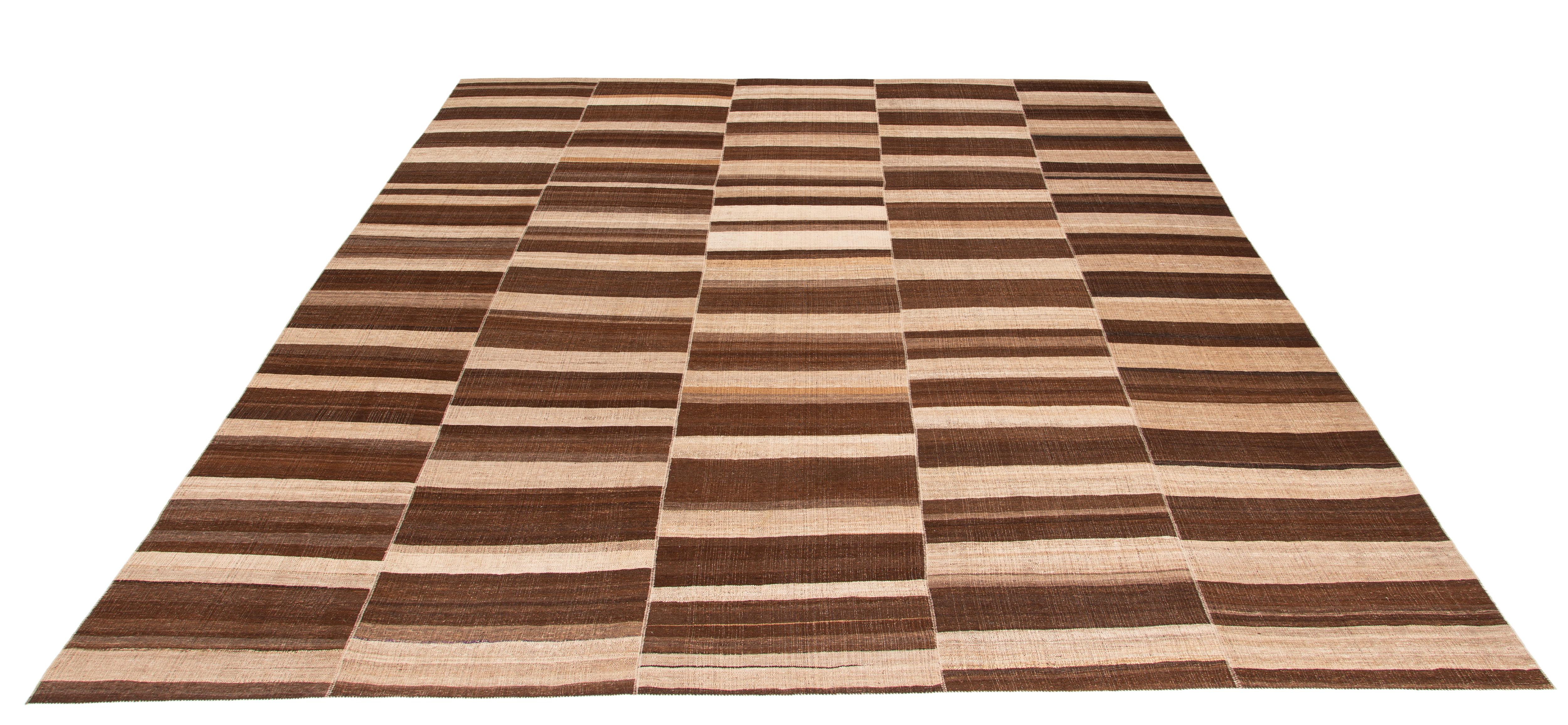 Wool Vintage Mid-Century Modern Minimalist Persian Flat-Weave Rug For Sale