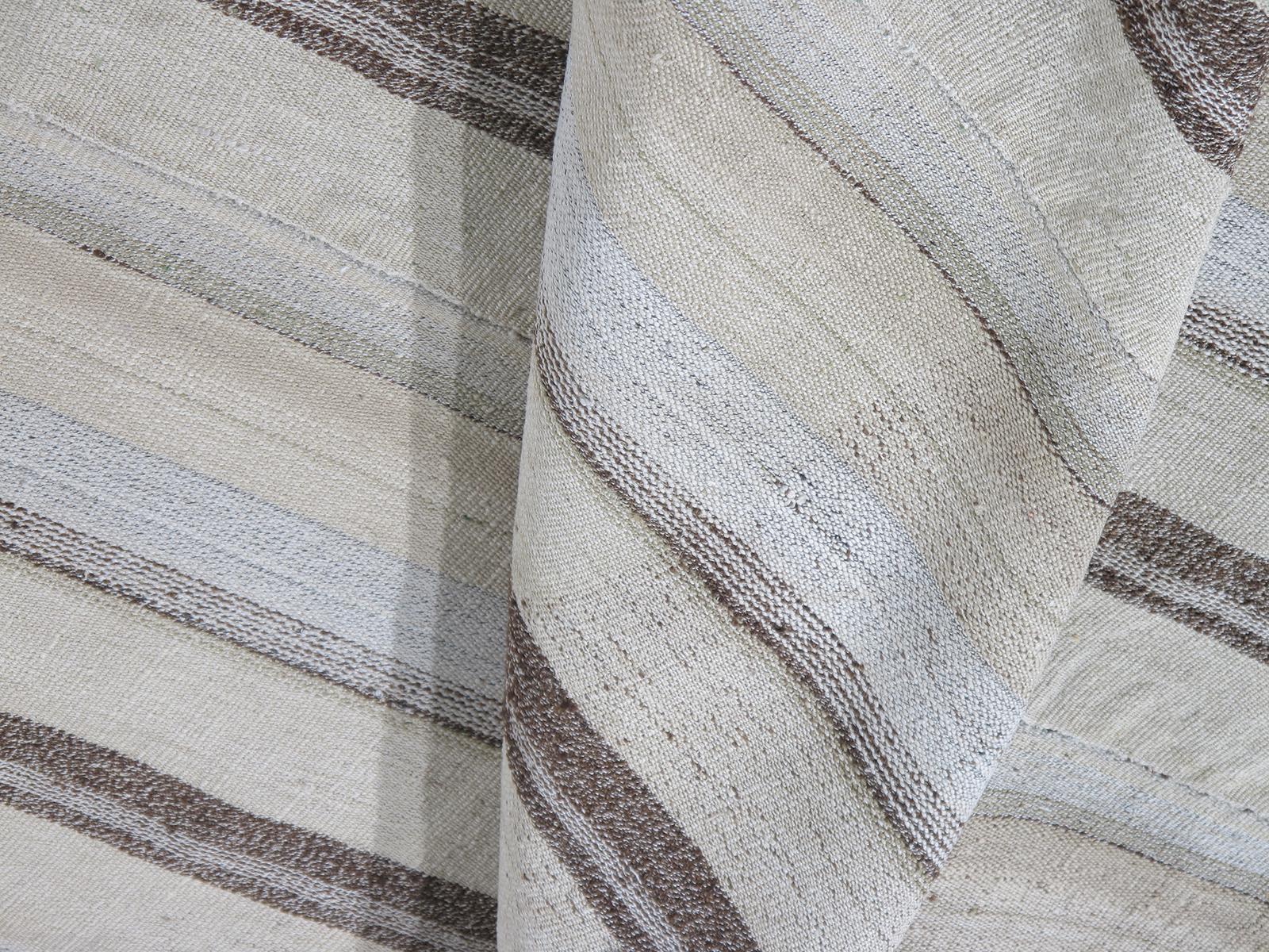 Hand-Woven Vintage Mid-Century Modern Minimalist Persian Flat-Weave Rug For Sale
