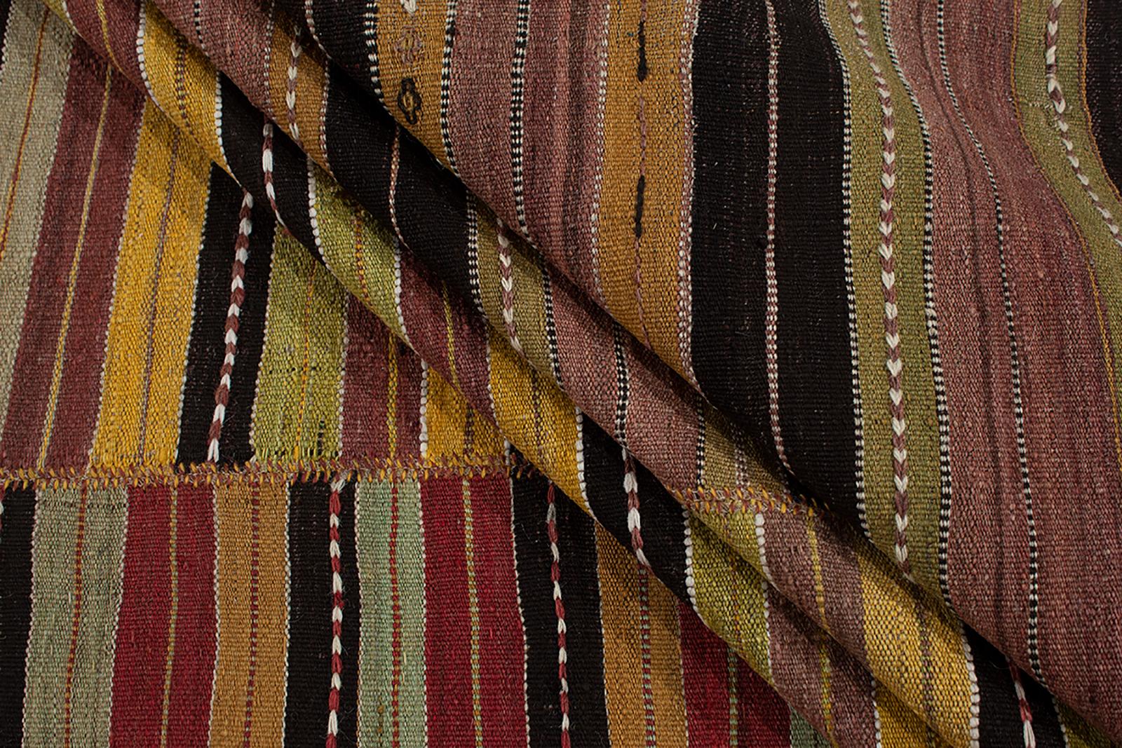 Mid-20th Century Vintage Mid-Century Modern Minimalist Persian Flatweave Rug For Sale