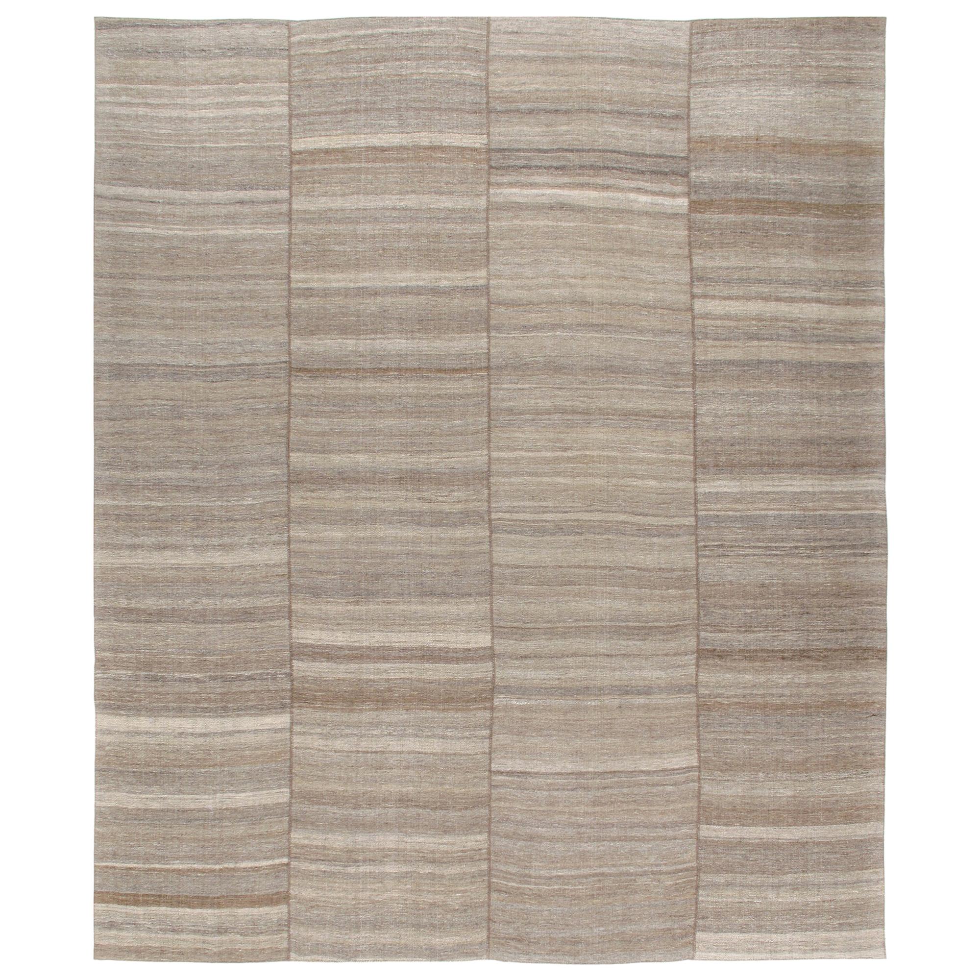 Vintage Mid-Century Modern Minimalist Persian Flat-Weave Rug (anglais) en vente