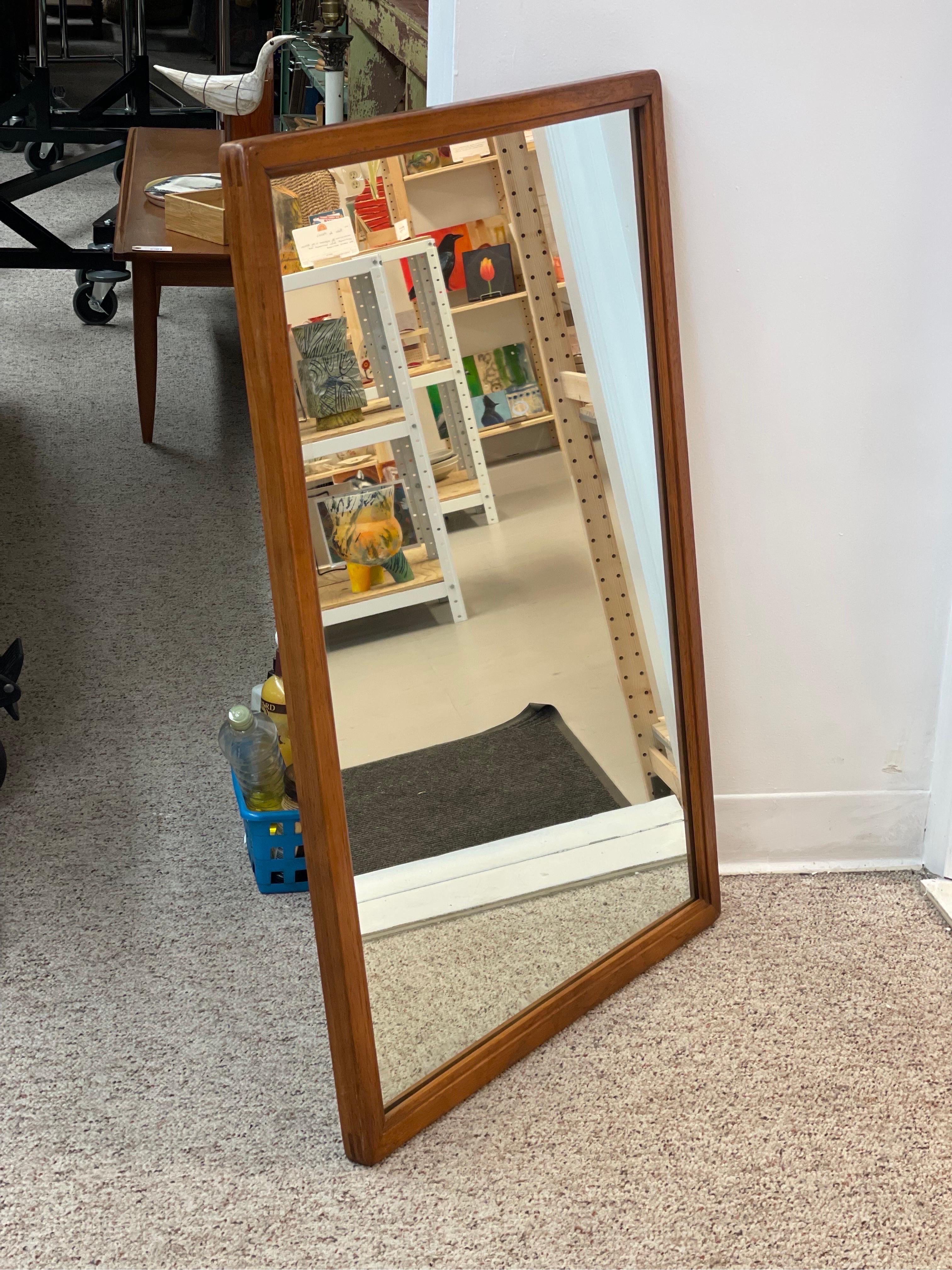 Late 20th Century Vintage Mid-Century Modern Mirror by Lane For Sale