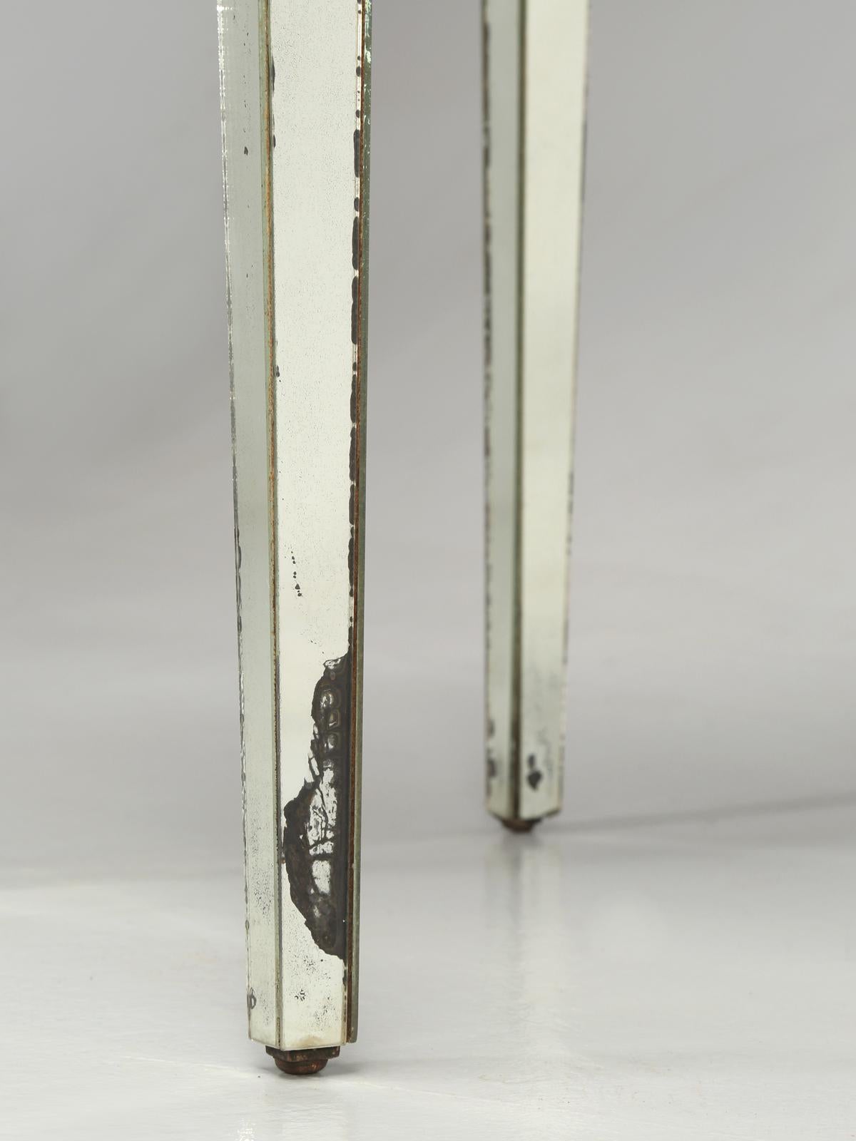 Vintage Mid-Century Modern Mirror End Table or Side Table 7