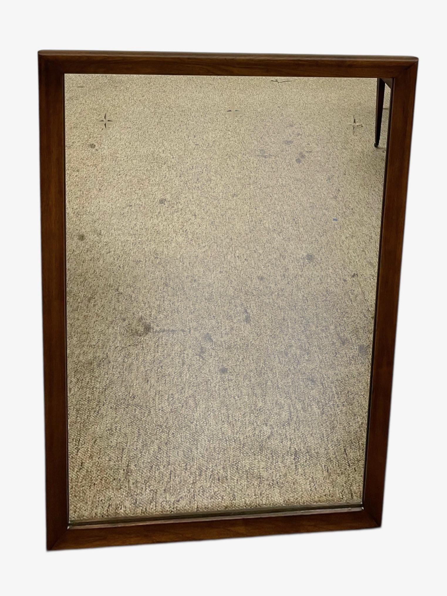 Metà XX secolo Specchio vintage del Mid Century Modern della Collection'S di Broyhill in vendita