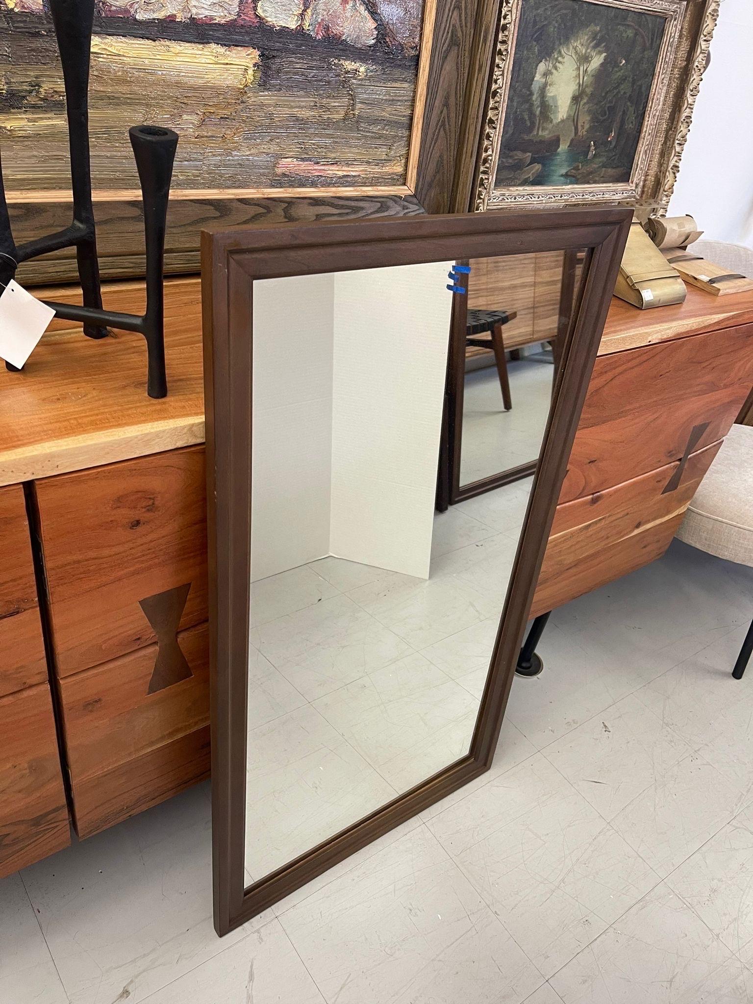Vintage Mid Century Modern Mirror With Walnut Tone Framing. In Good Condition For Sale In Seattle, WA