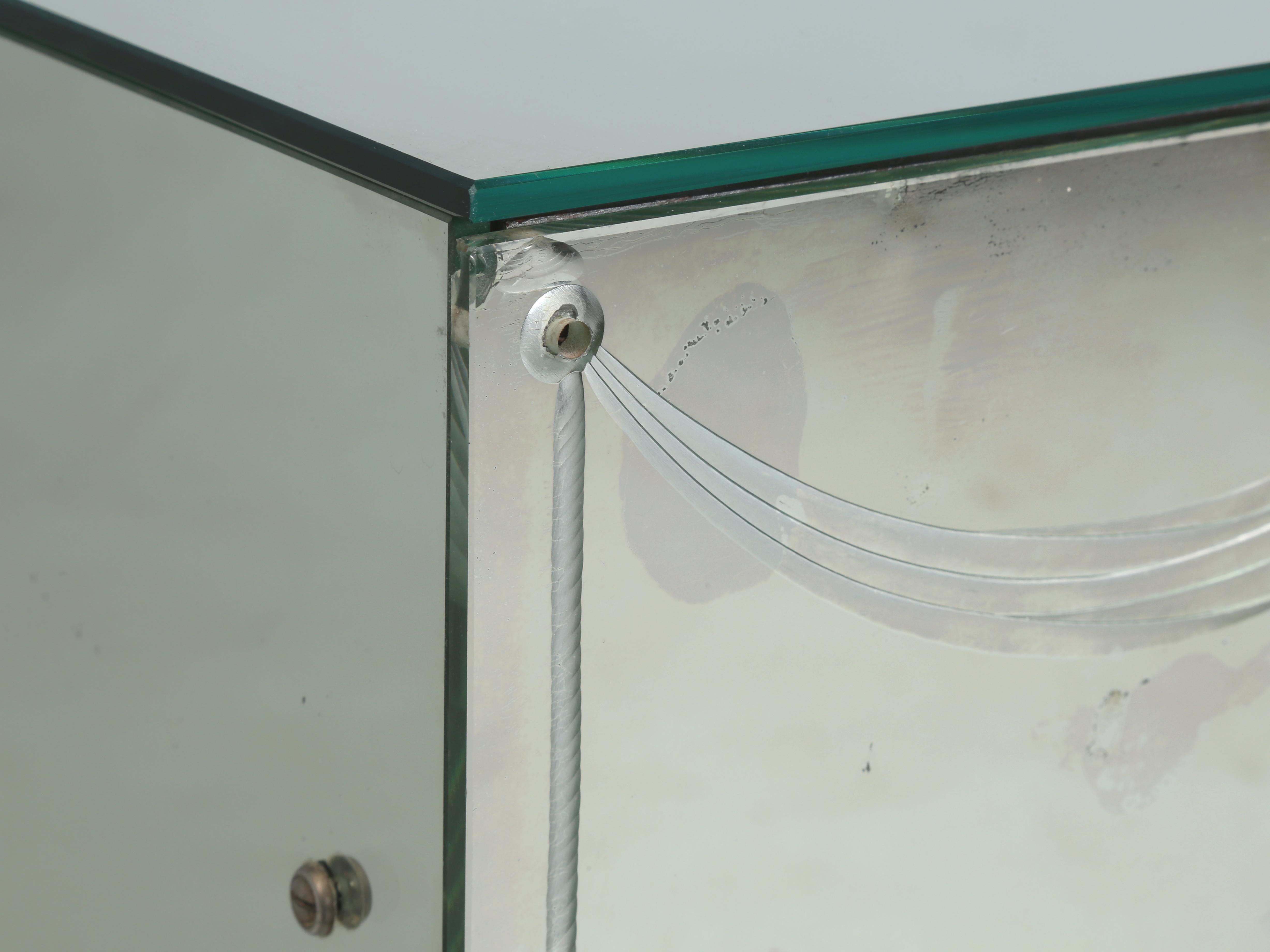 Vintage Mid-Century Modern Mirrored Vanity Table or Console Table c1960's In Good Condition For Sale In Chicago, IL