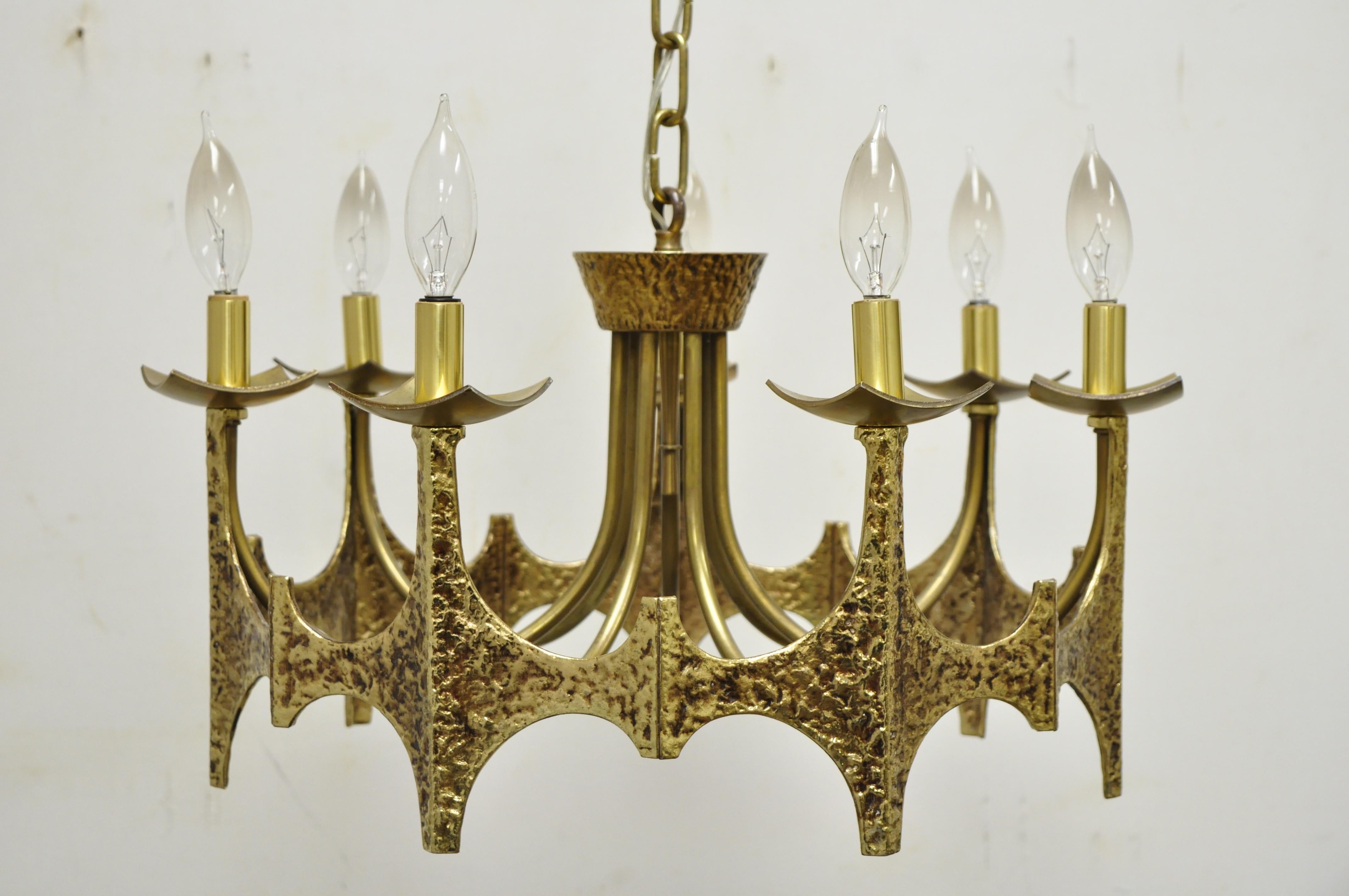 North American Vintage Mid-Century Modern Mo Bridges Brutalist Hammered Brass Chandelier