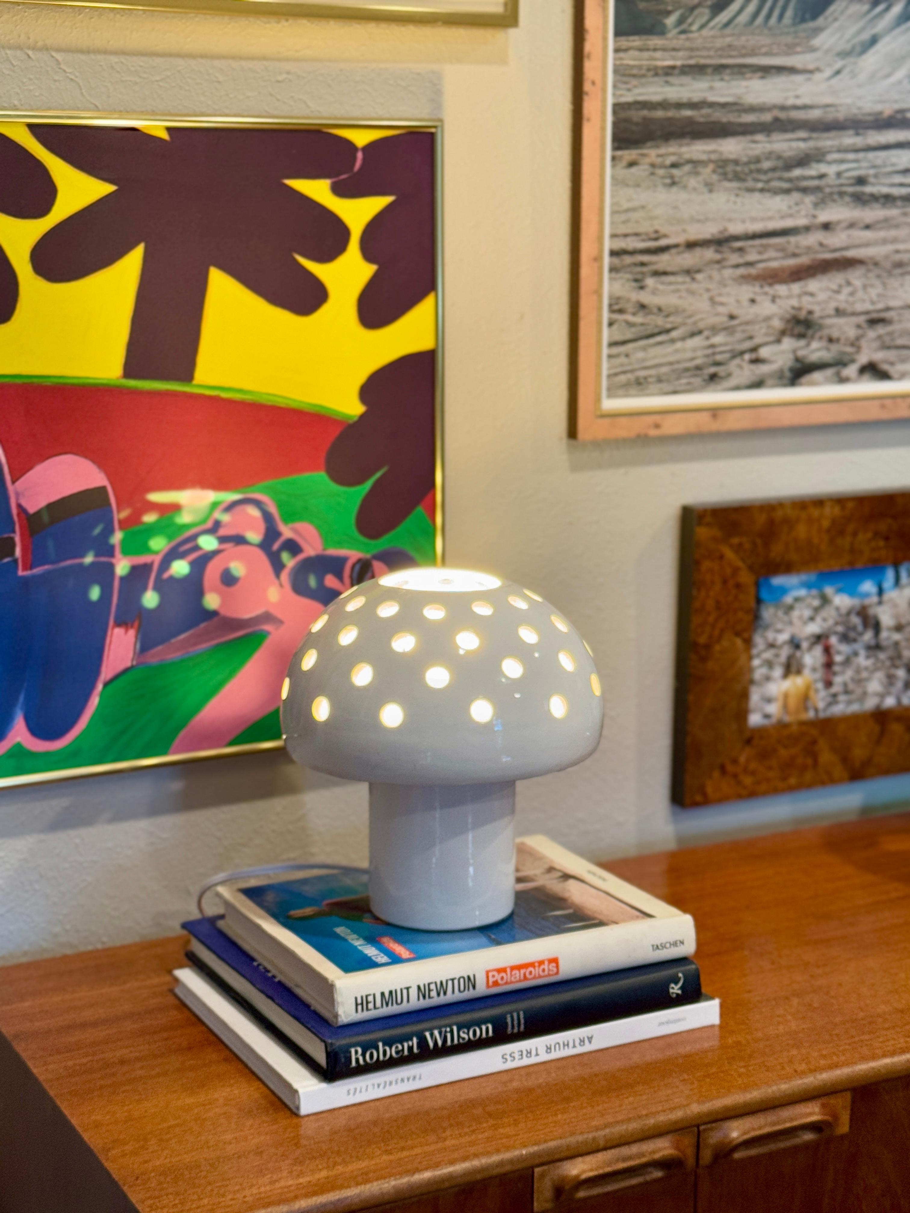 Vintage mid century modern mushroom lamp, circa 1960s For Sale 2