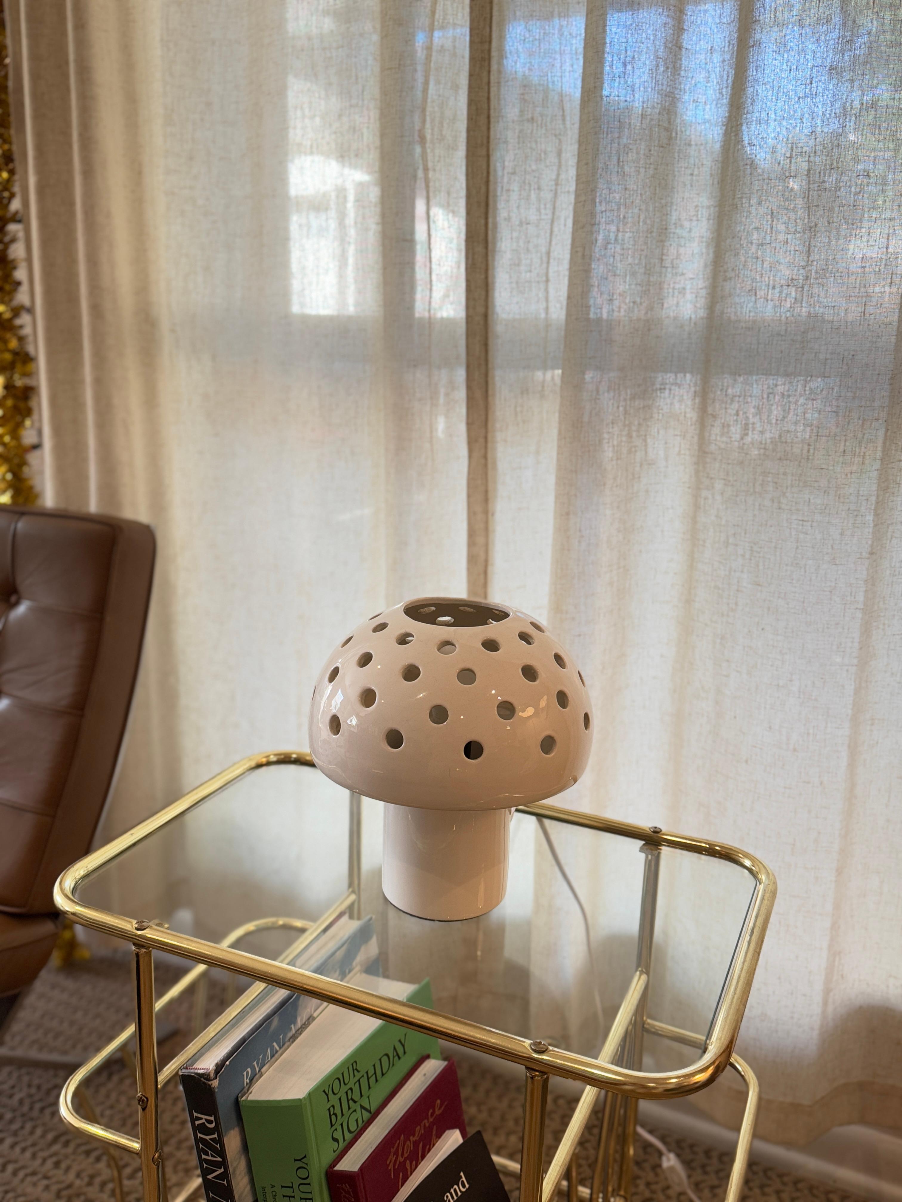 Vintage mid century modern mushroom lamp, circa 1960s For Sale 4