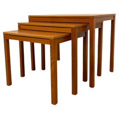Vintage Mid-Century Modern Nesting Tables - Set of Three