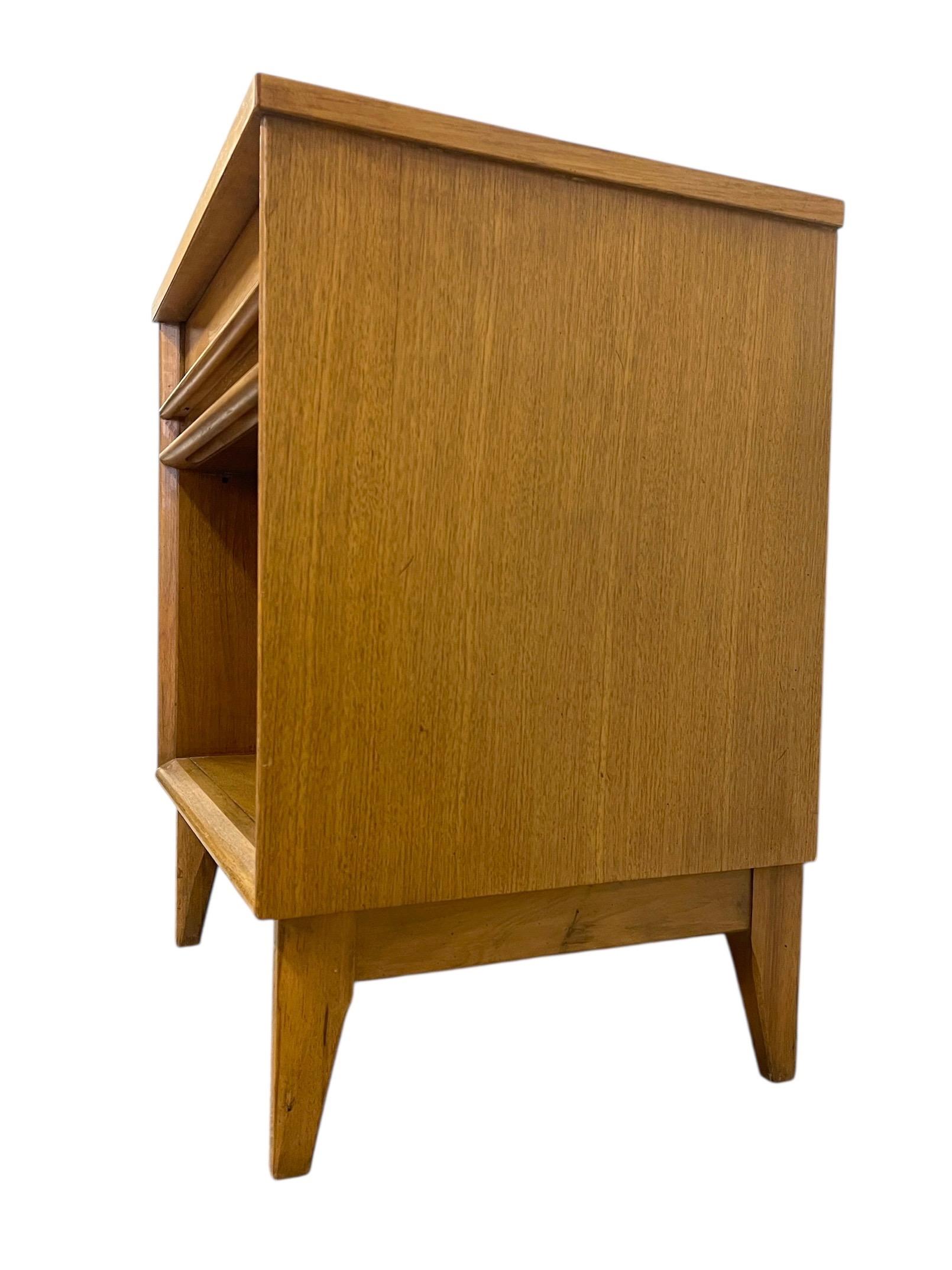 Vintage Mid-Century Modern Nightstand with Drawer and Open Shelf For Sale 1