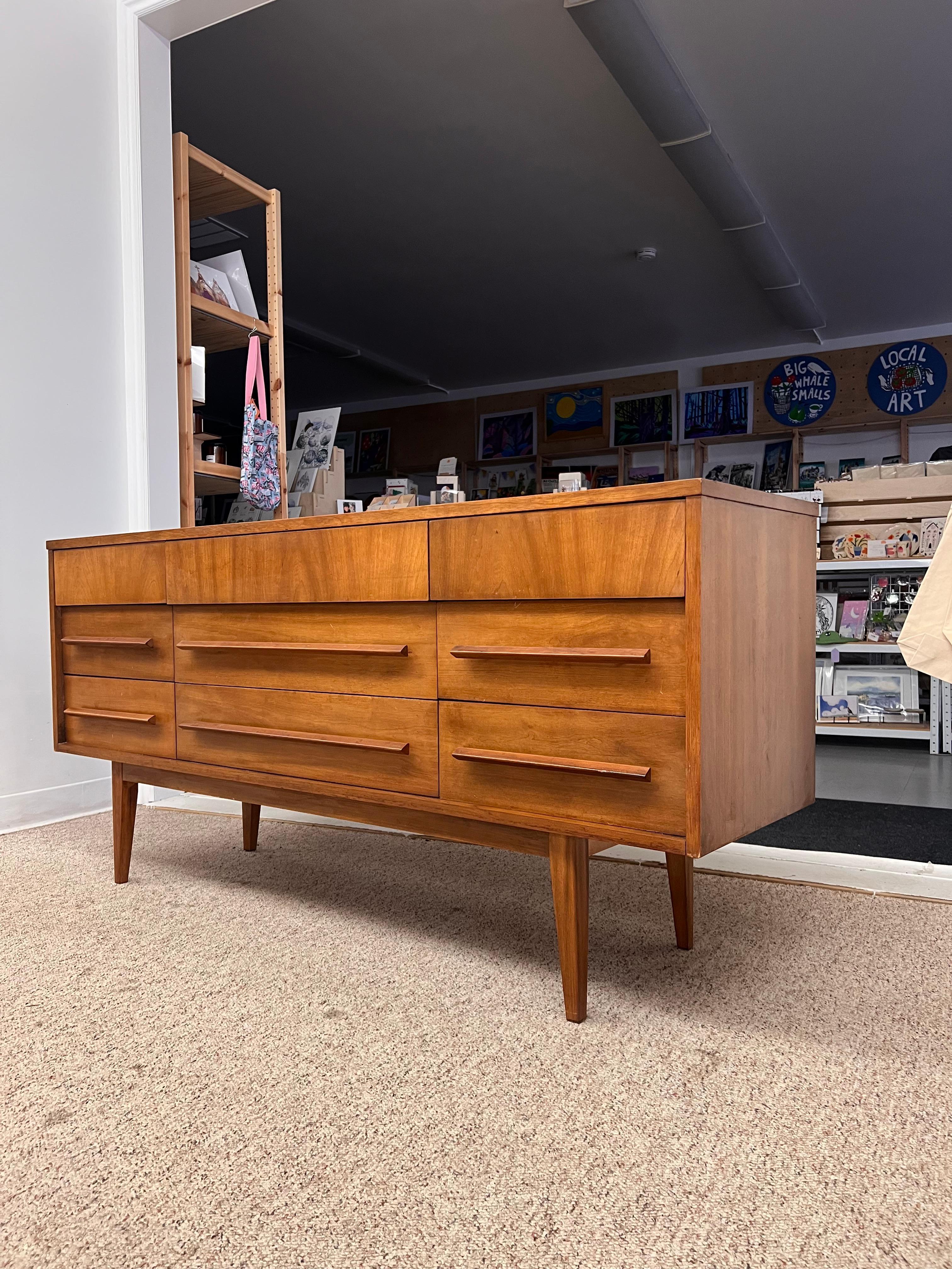 Vintage Mid Century Modern Nine Drawer Dresser by Dixie Furniture Solid Cherry In Good Condition For Sale In Seattle, WA