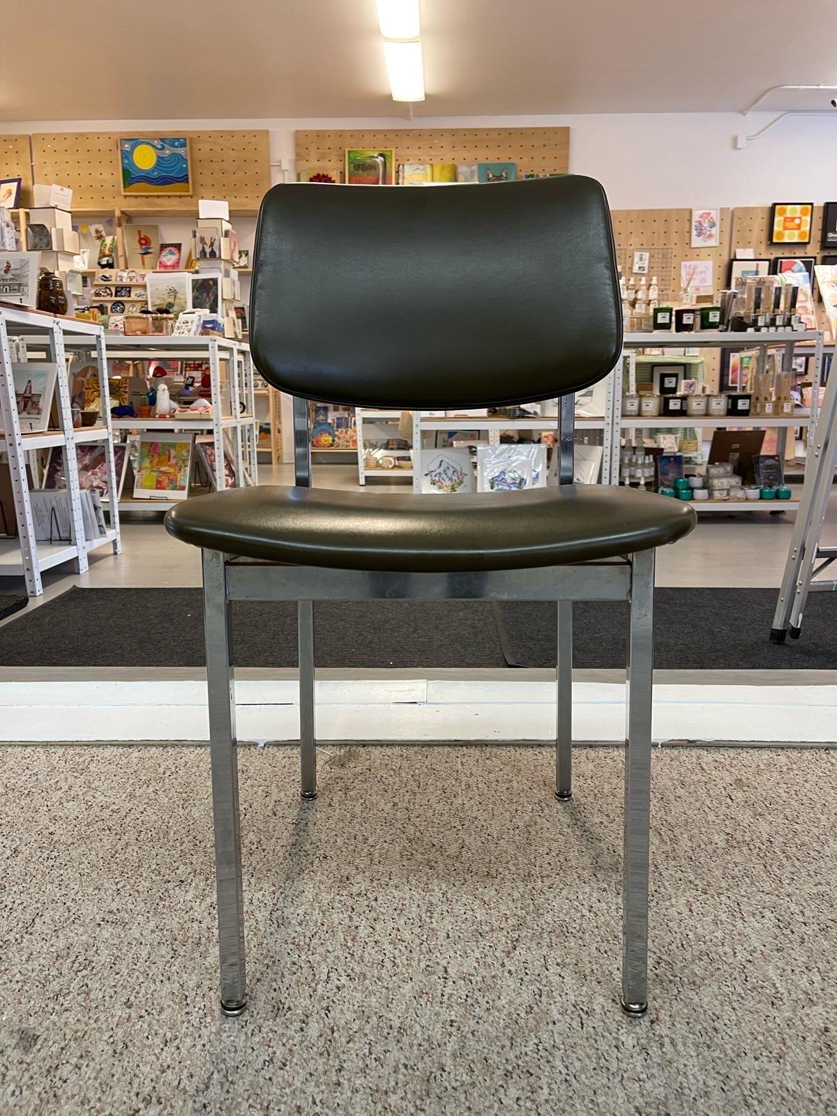 Late 20th Century Vintage Mid Century Modern Office Chair Chrome and Green Vinyl. For Sale