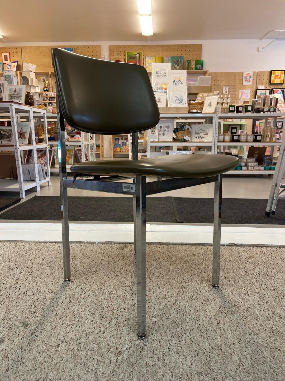 Vintage Mid Century Modern Office Chair Chrome and Green Vinyl. For Sale 1