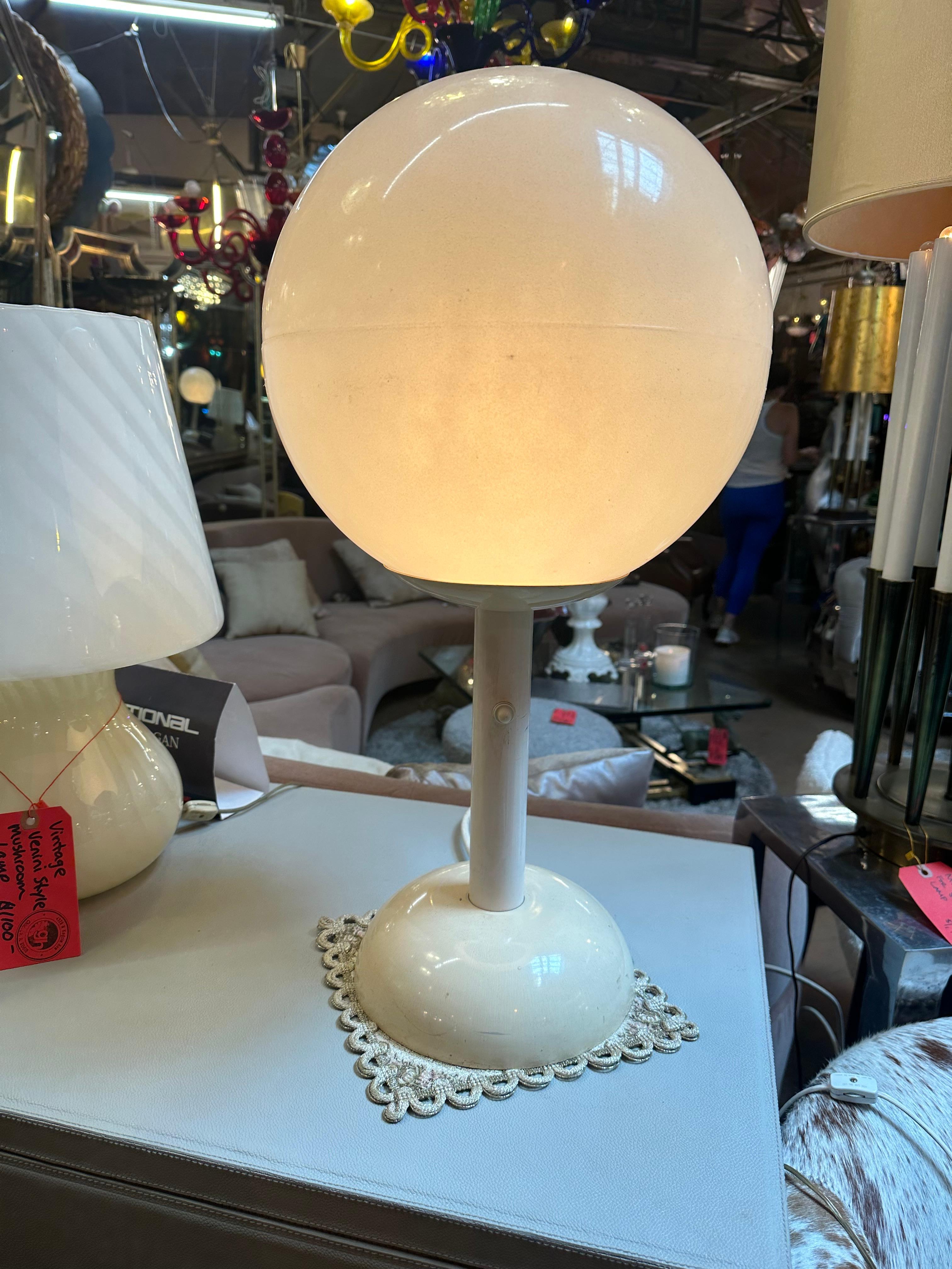 Vintage Mid Century Modern Olympia Lunar 1 Indoor/Outdoor Globe Lamp  For Sale 1