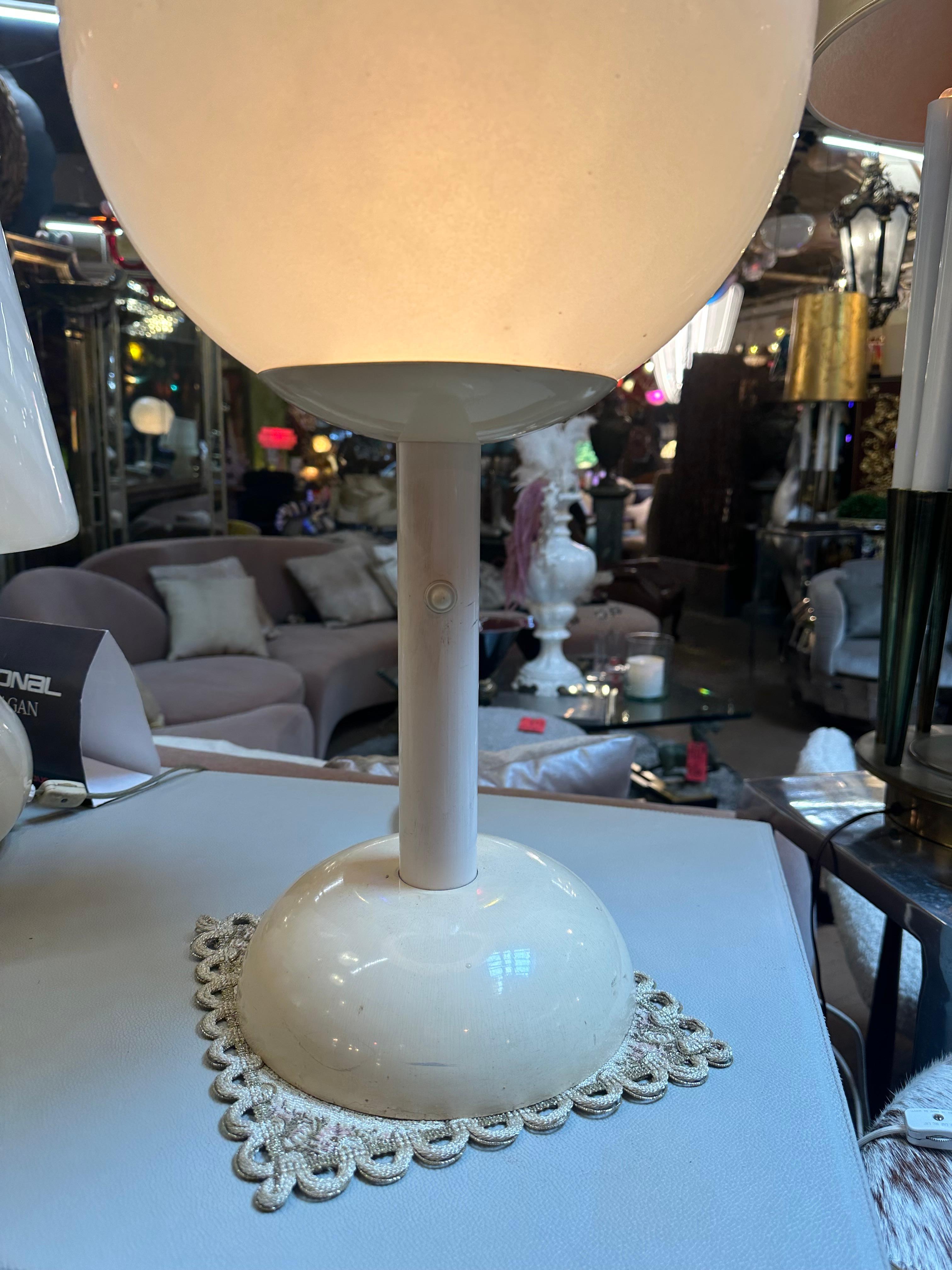 Acrylique Vintage Mid Century Modern Olympia Lunar 1 Indoor/Outdoor Globe Lamp  en vente