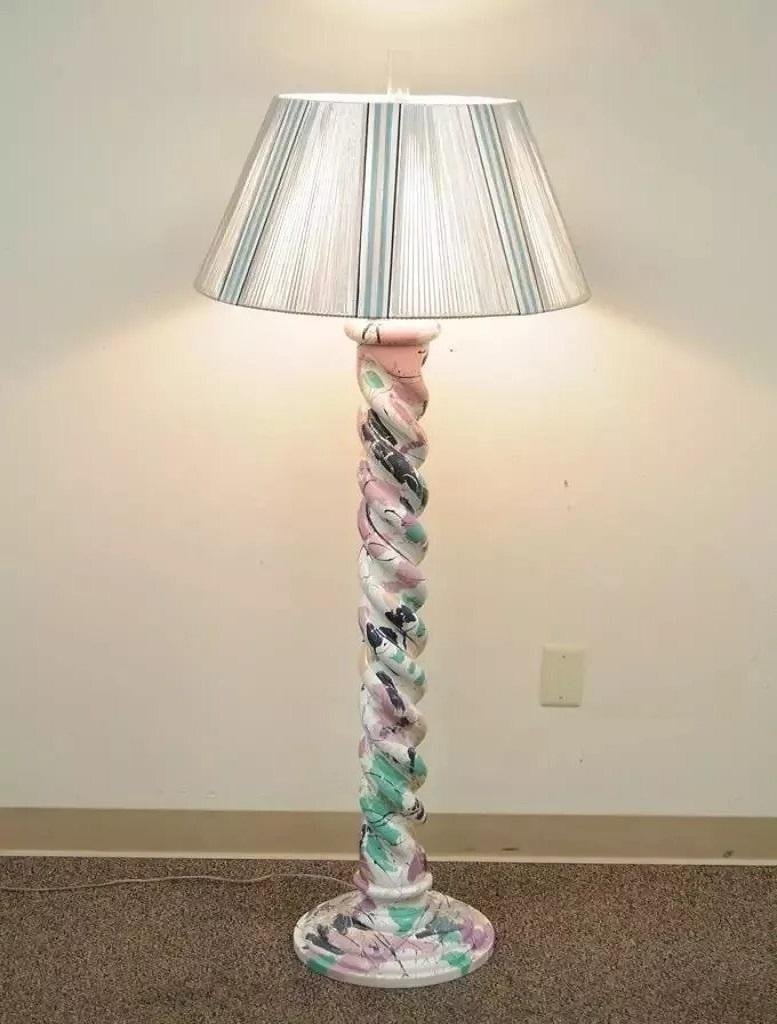 Lámpara de pie Vintage Mid Century Modern Paint Splatter Pollock Style Spiral Wood en venta 2