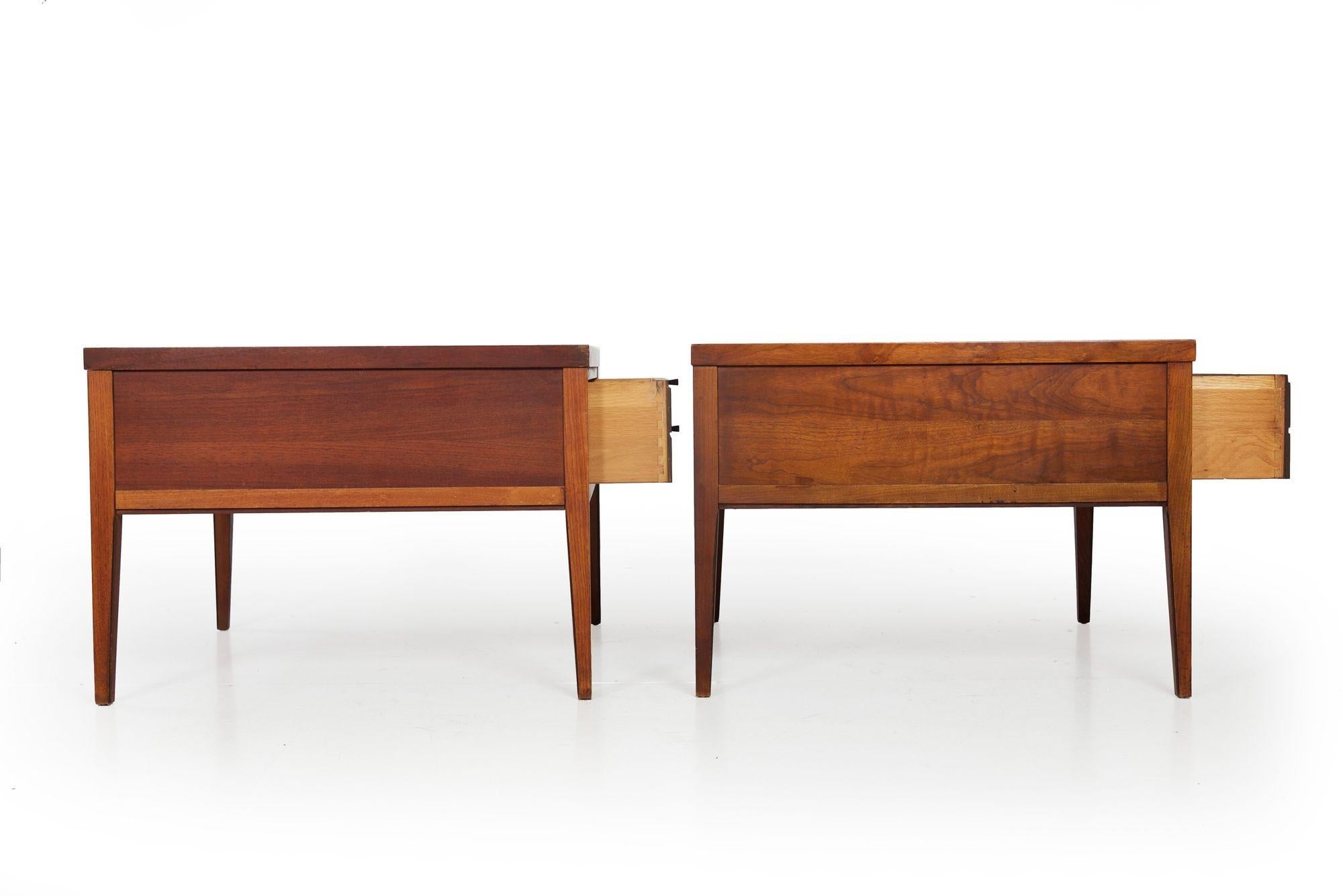 Vintage Mid-Century Modern Pair of Lane “Tuxedo” End Tables Nightstands In Good Condition For Sale In Shippensburg, PA
