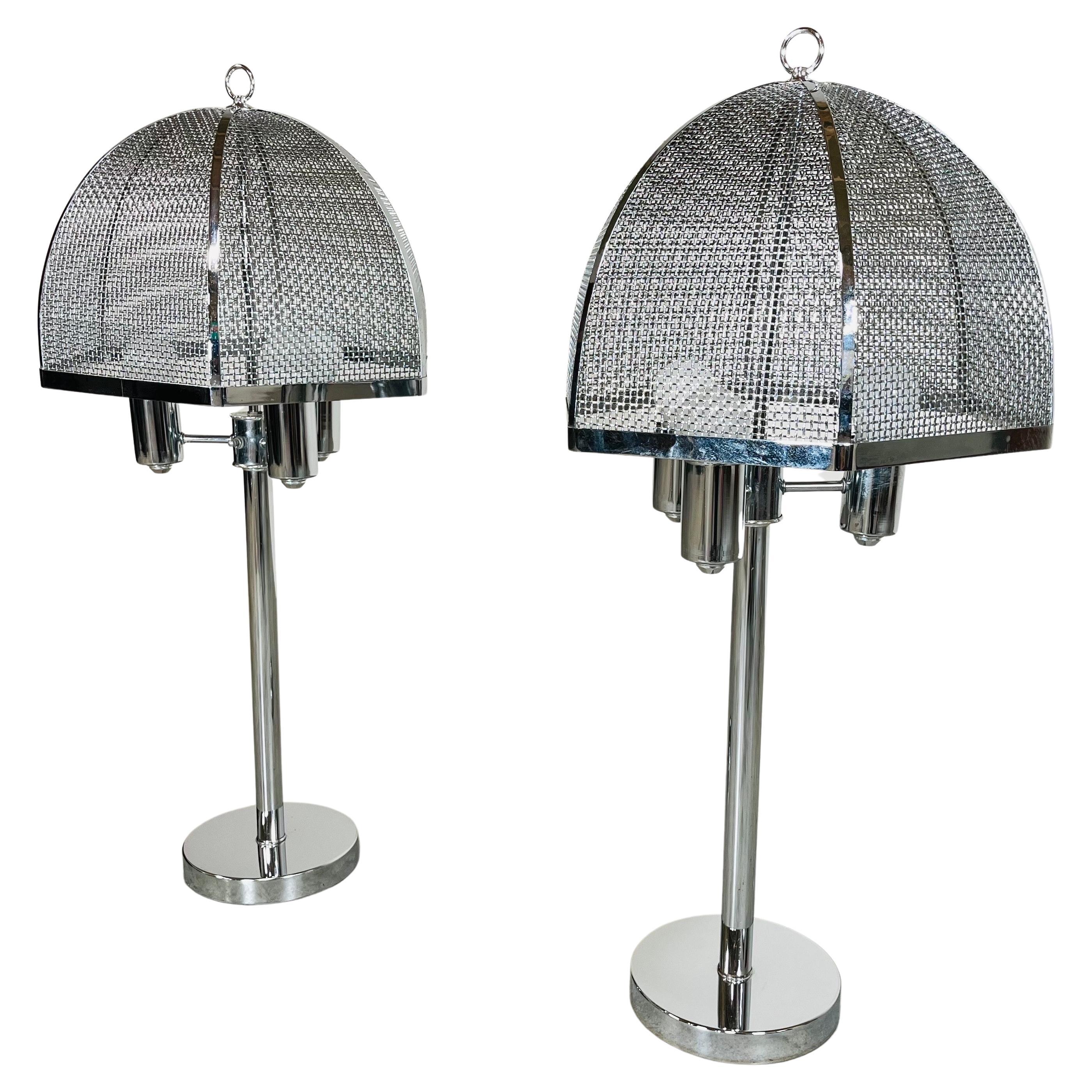 Vintage Mid-Century Modern Pair of Laurel Style Chrome Wire Mesh Table Lamps For Sale
