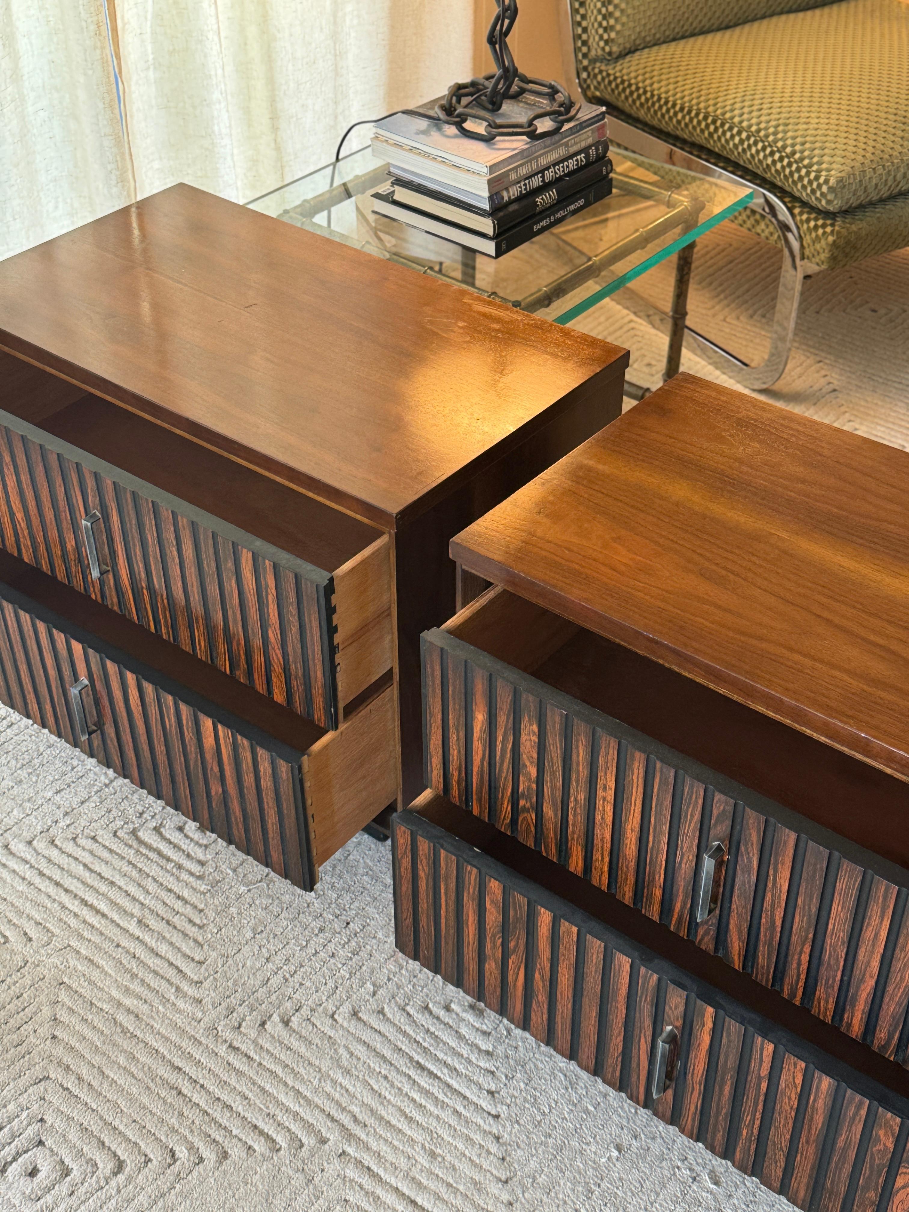 Vintage mid century modern pair of nightstands by Basset Furniture Co. 5