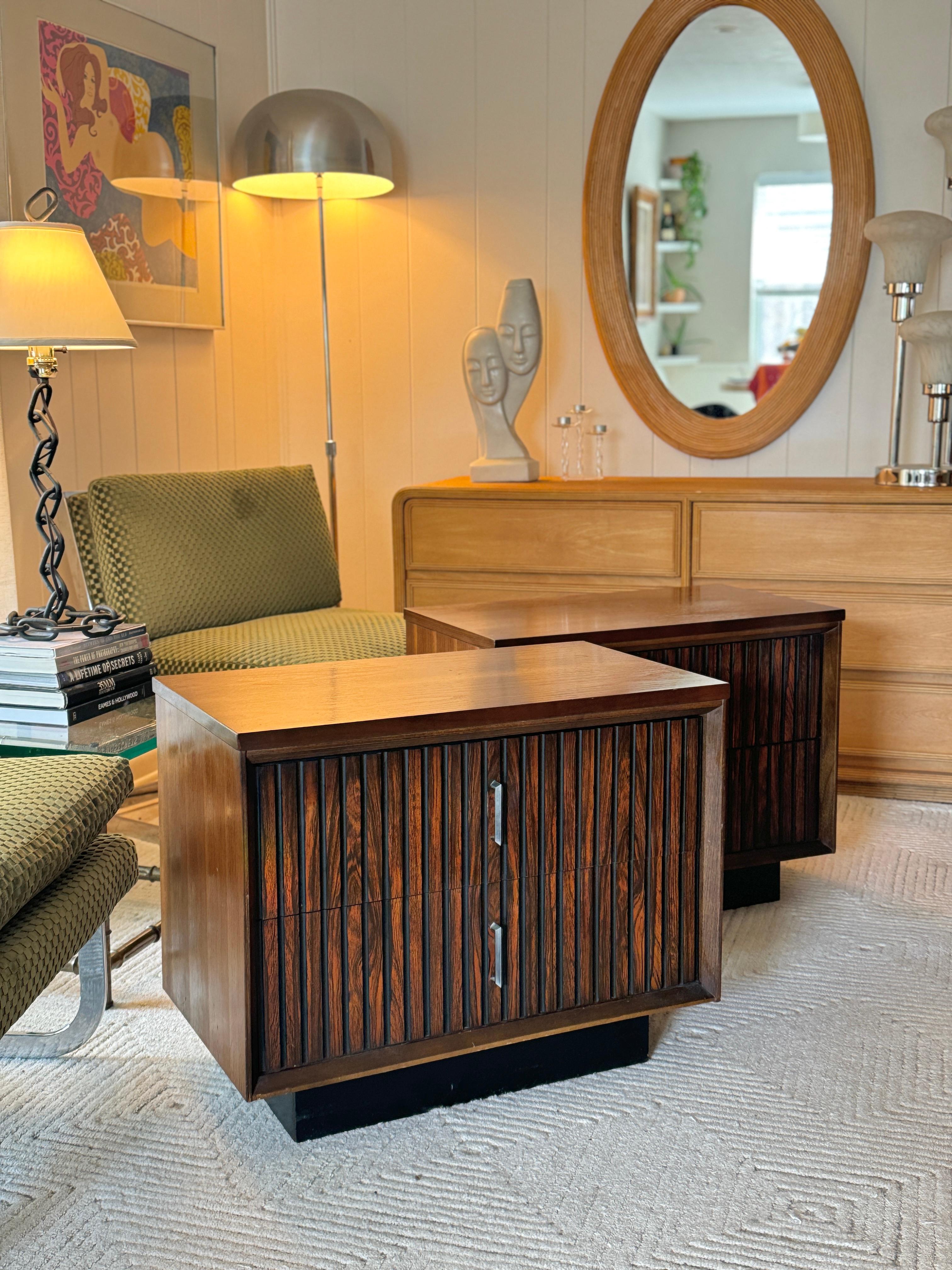 Vintage mid century modern pair of nightstands by Basset Furniture Co. 2