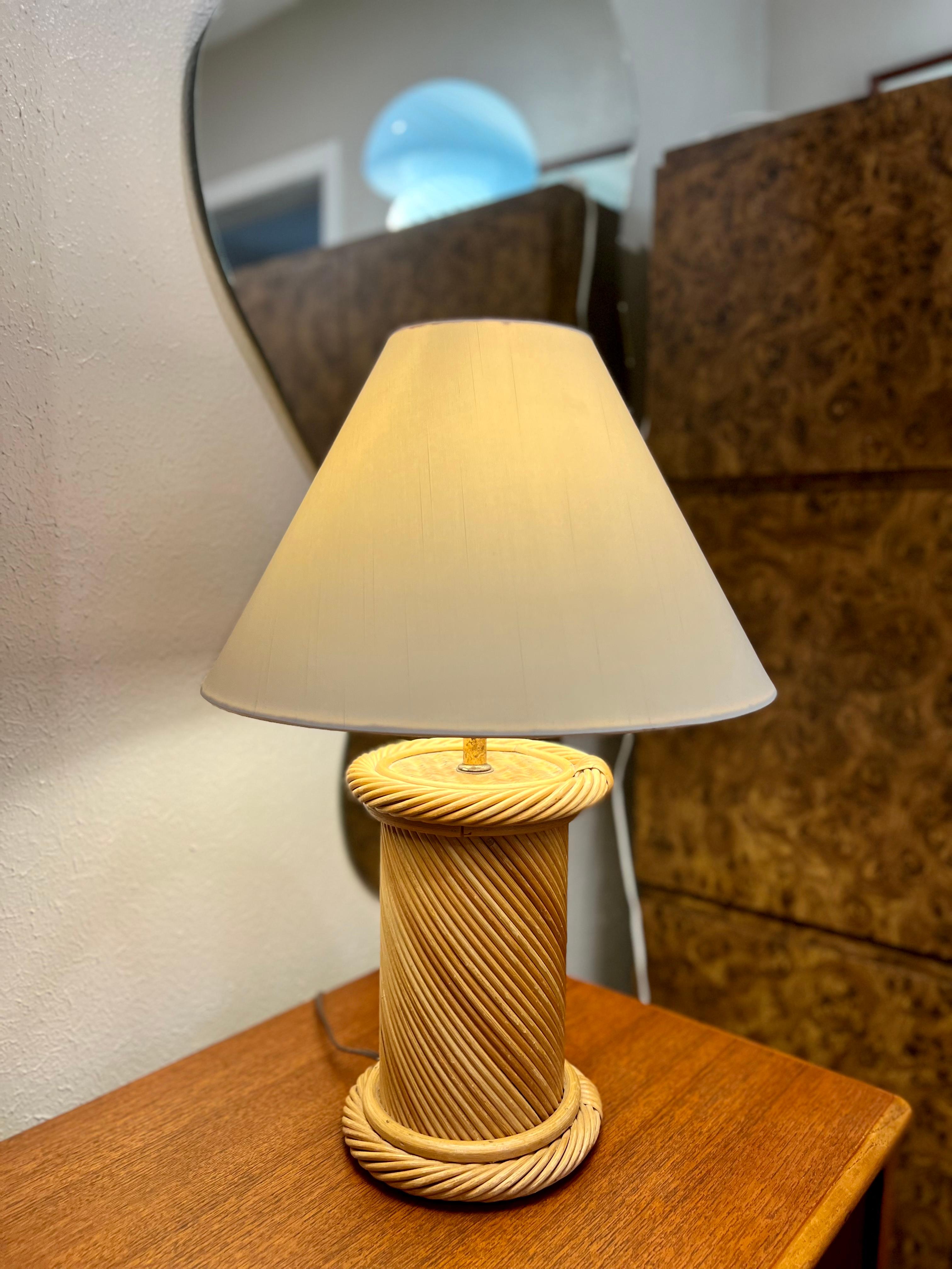 Vintage Mid-Century Modern Pencil Reed Lamp For Sale 1