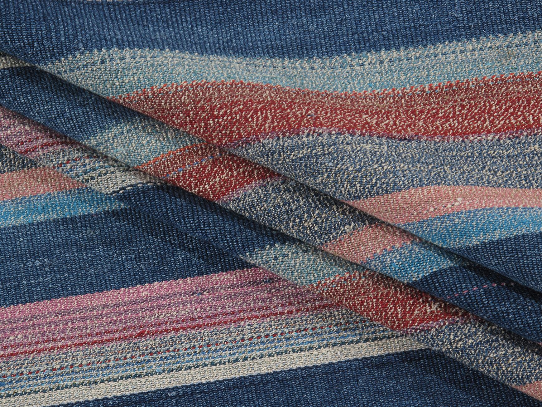 Tissé à la main Tapis persan à tissage plat vintage moderne du milieu du siècle dernier en vente