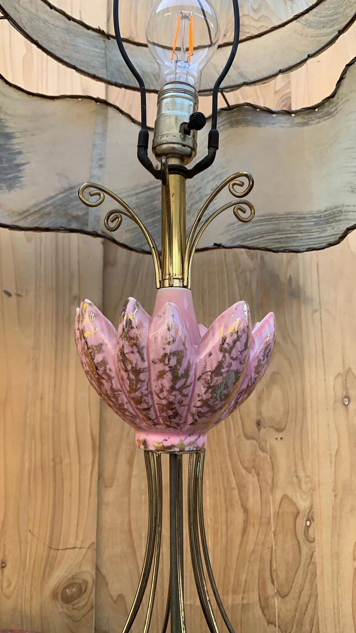 Vintage Mid Century Modern Pink Ceramic Table Lamps For Sale 4