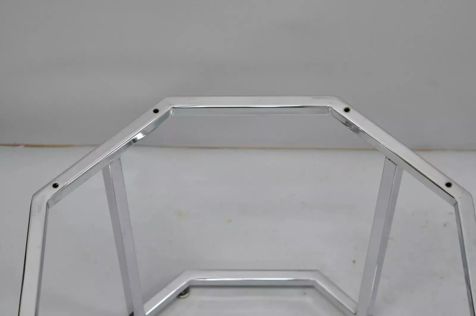 Vintage Mid Century Modern Polierte Chrom Metall Oktagon Akzent Beistelltisch Basis im Zustand „Gut“ im Angebot in Philadelphia, PA