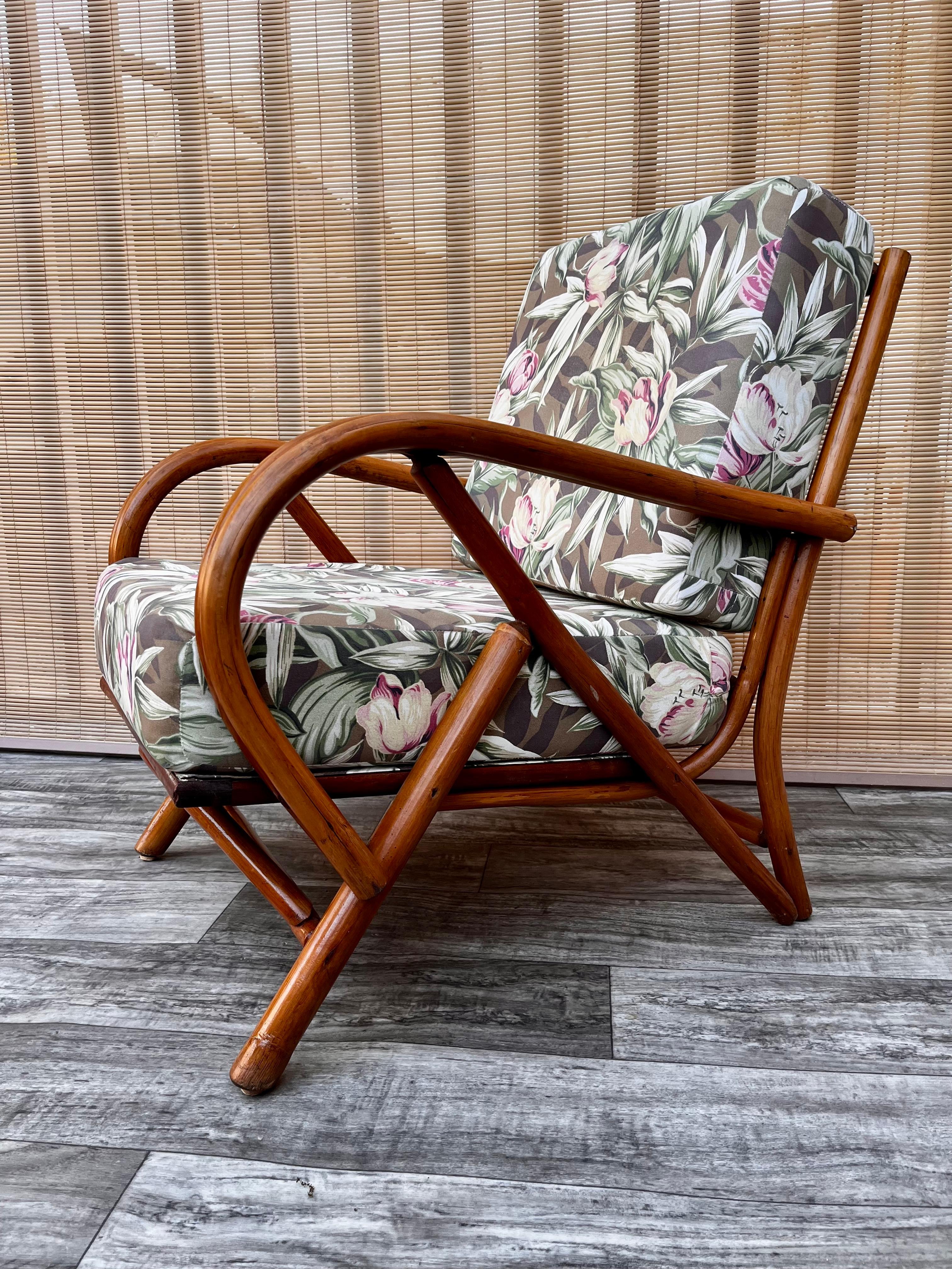 American Vintage Mid-Century Modern Rattan Lounge Chair, circa 1960s For Sale