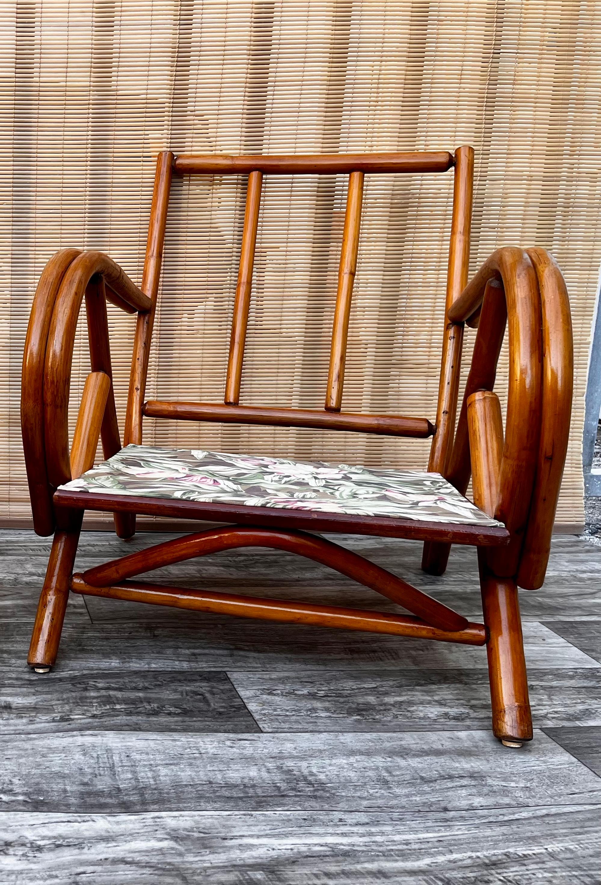 Vintage Mid-Century Modern Rattan Lounge Chair, circa 1960s For Sale 3