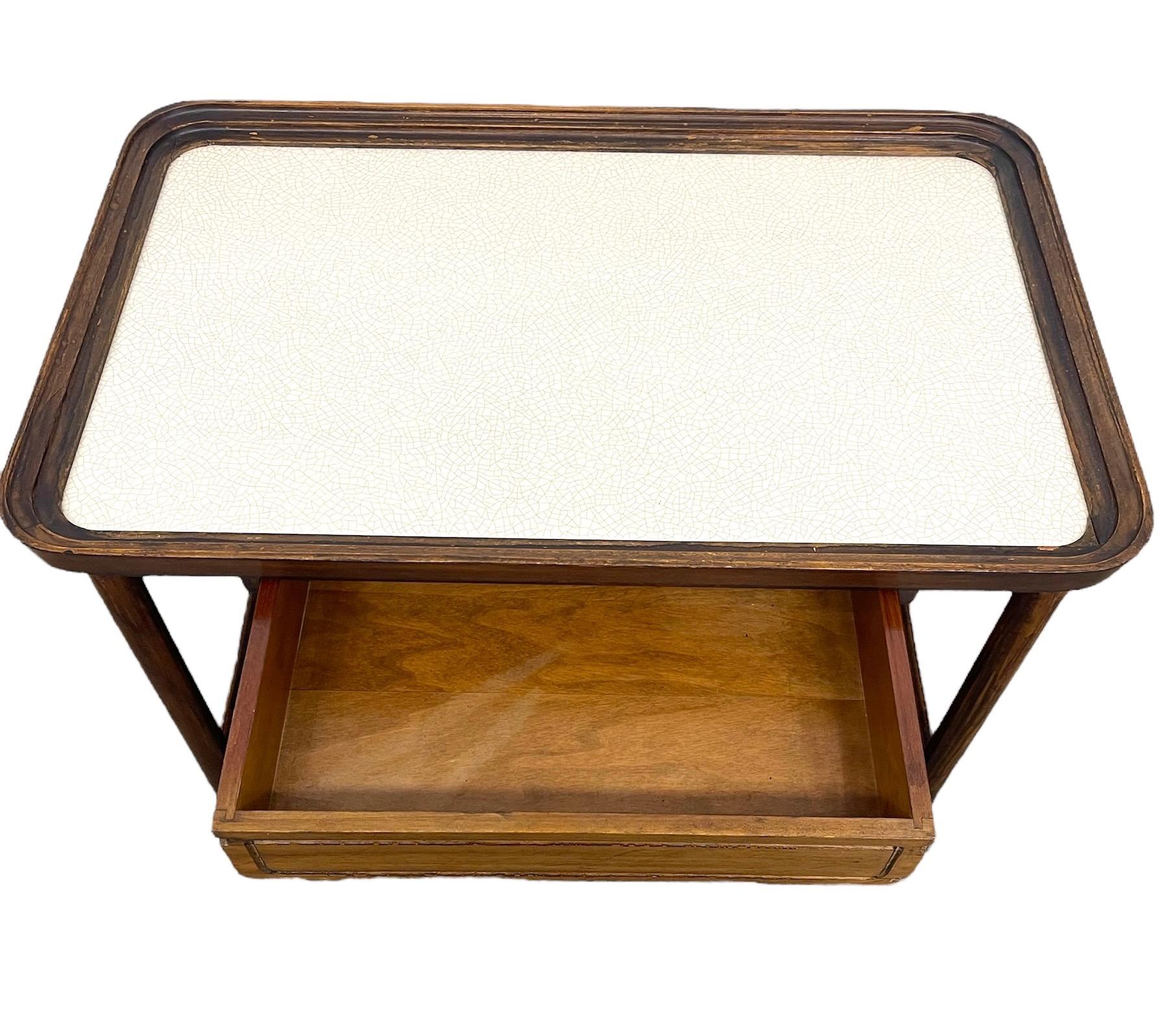 Legno Vintage Mid-Century Modern Rolling Bar Cart with Drawer in vendita