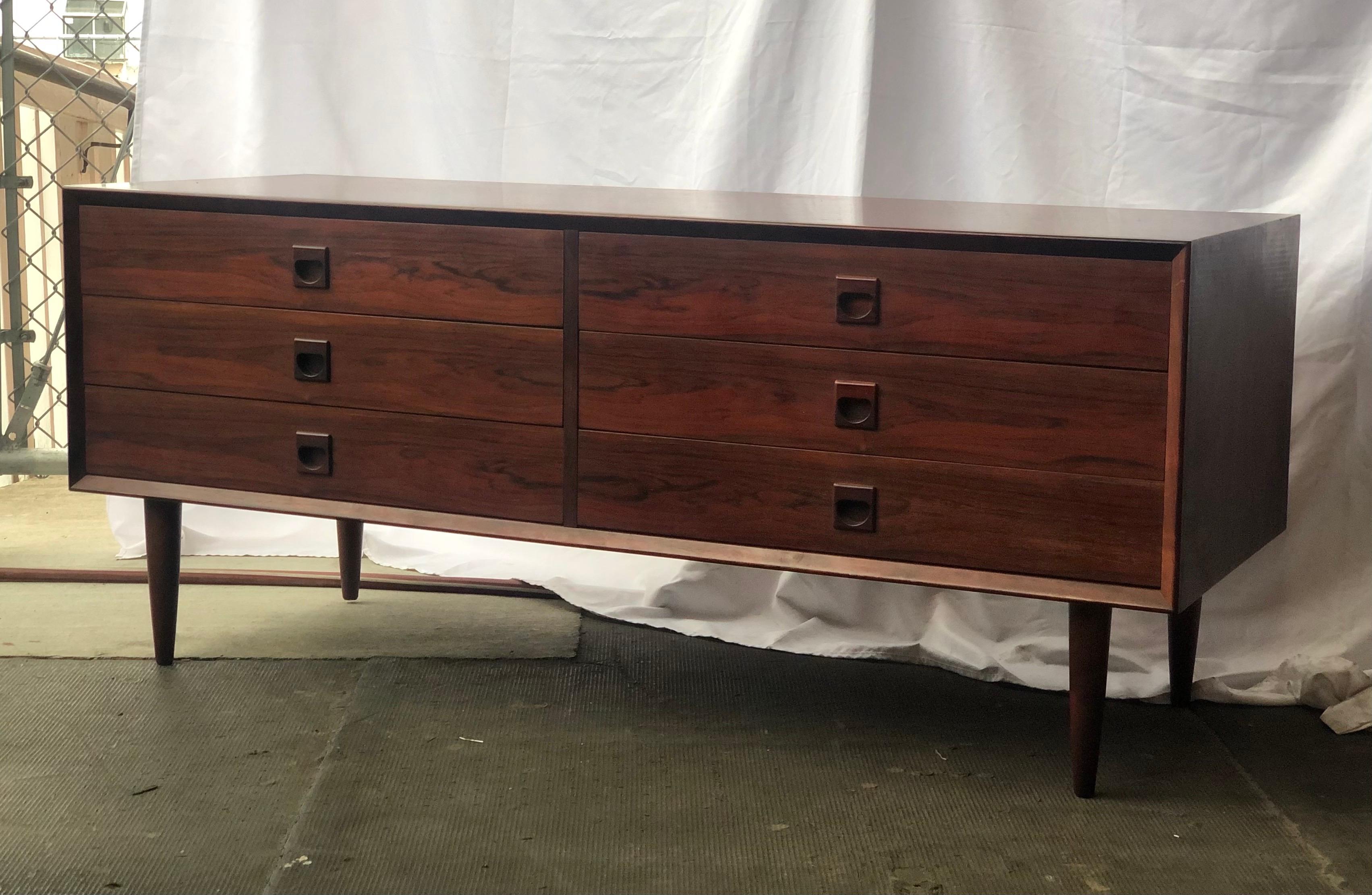 Vintage Mid Century Modern Rosewood 6-Drawer Sideboard In Good Condition In Seattle, WA