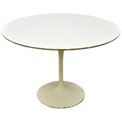 Vintage Mid-Century Modern Round Saarinen Style Tulip Base Dining Table